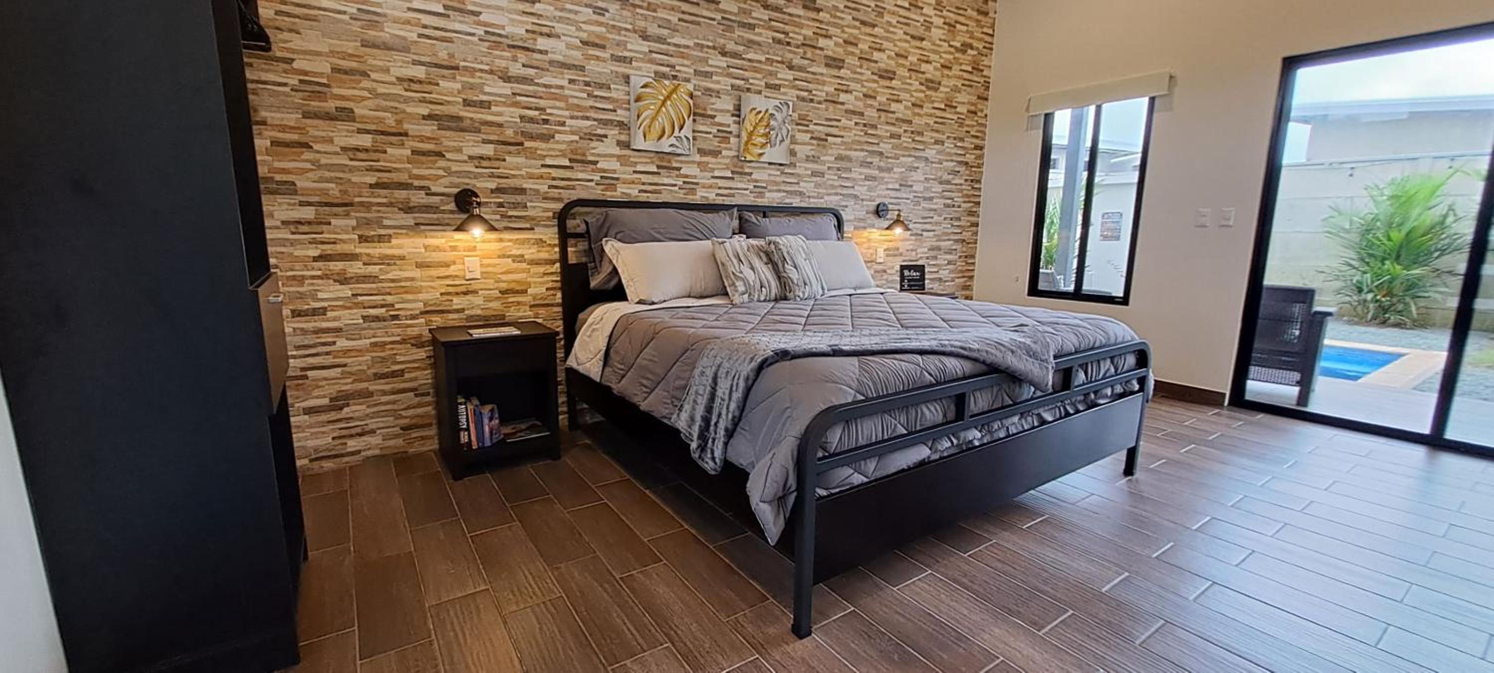 Comfy King bed, private yard and pool!