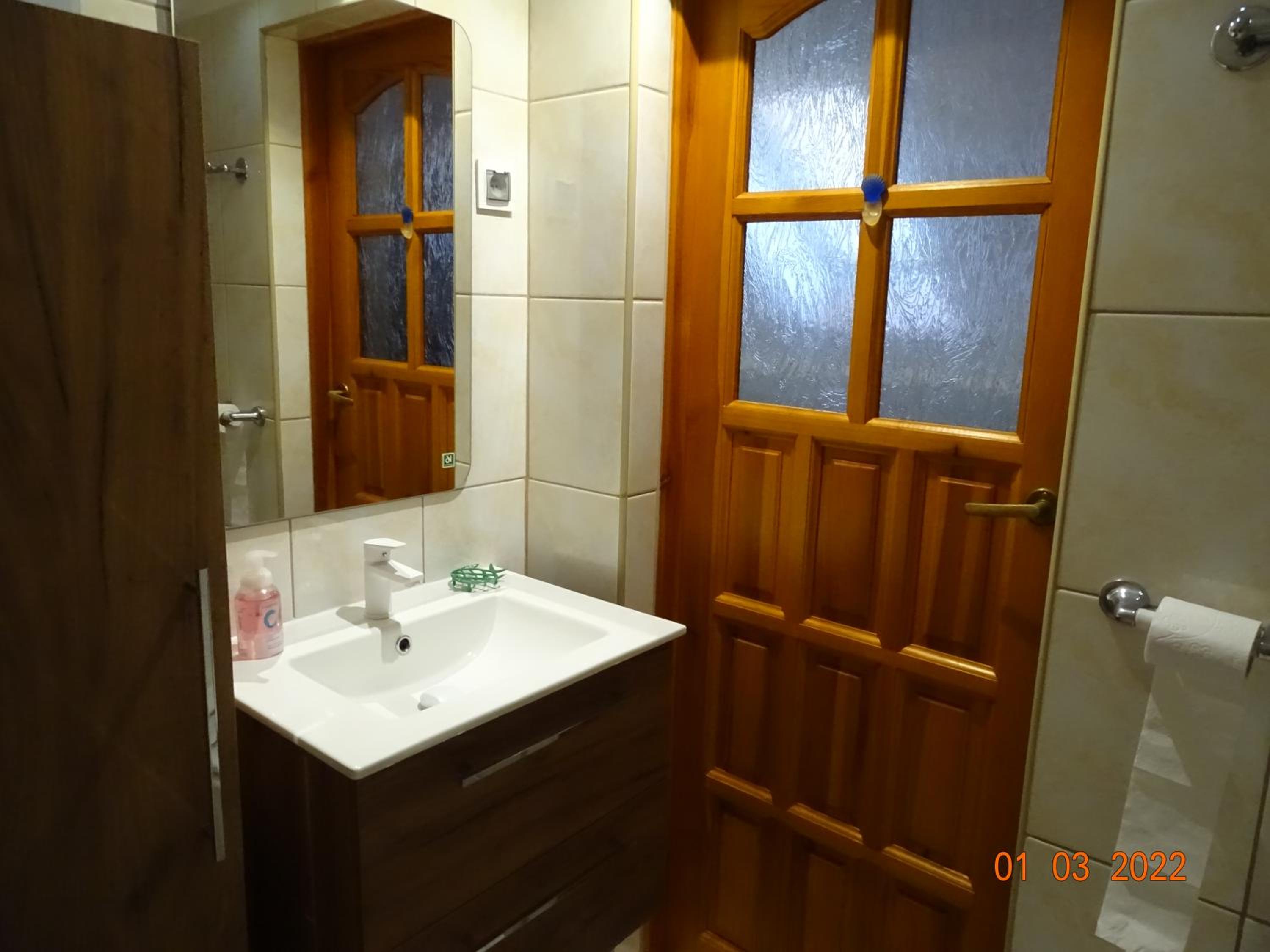 Photo 33