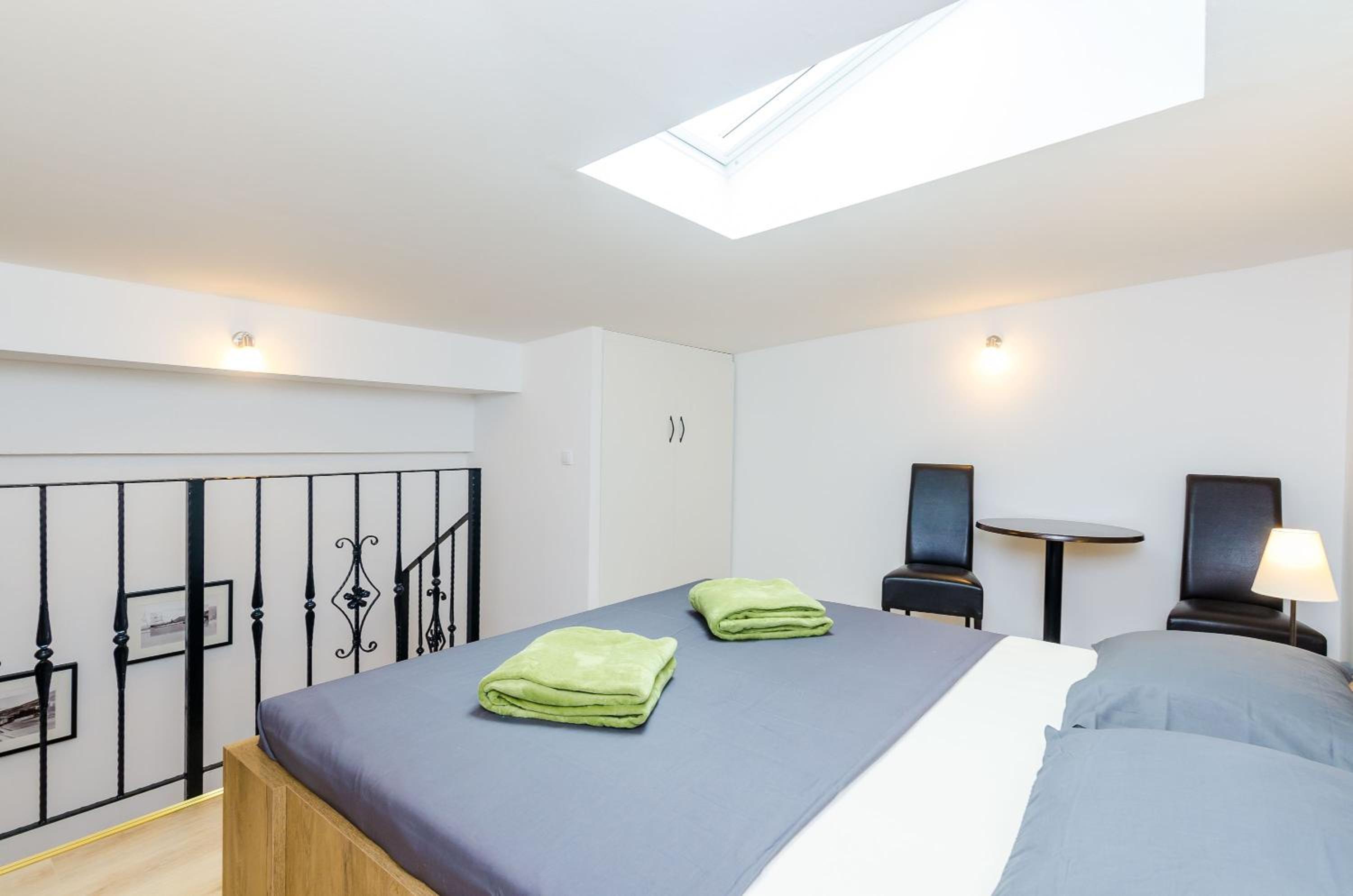 Rooms Baza