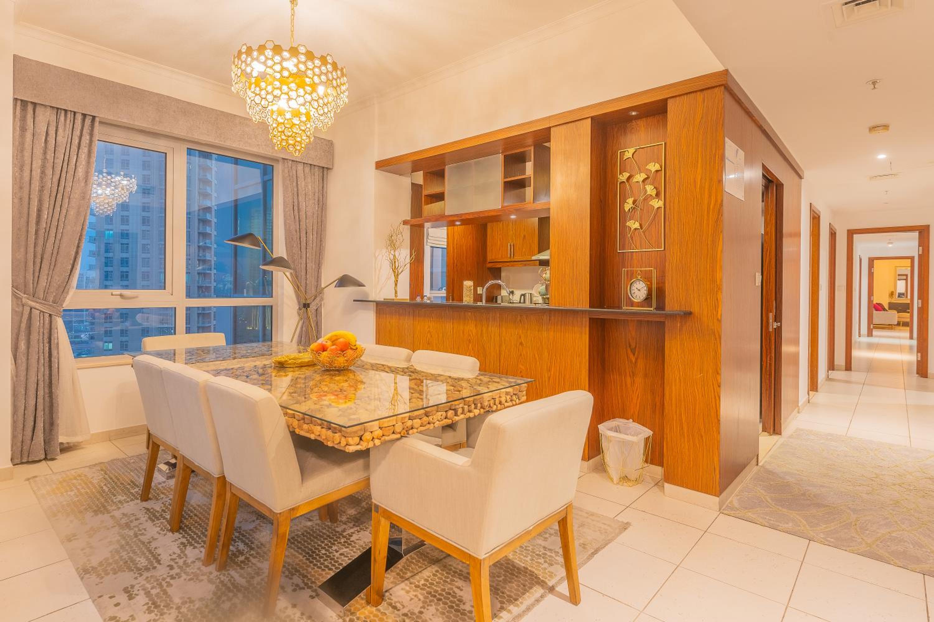 Spectacular Burj & Fountain View - Luxurious 3 Bedrooms & Maids room - The Residences
