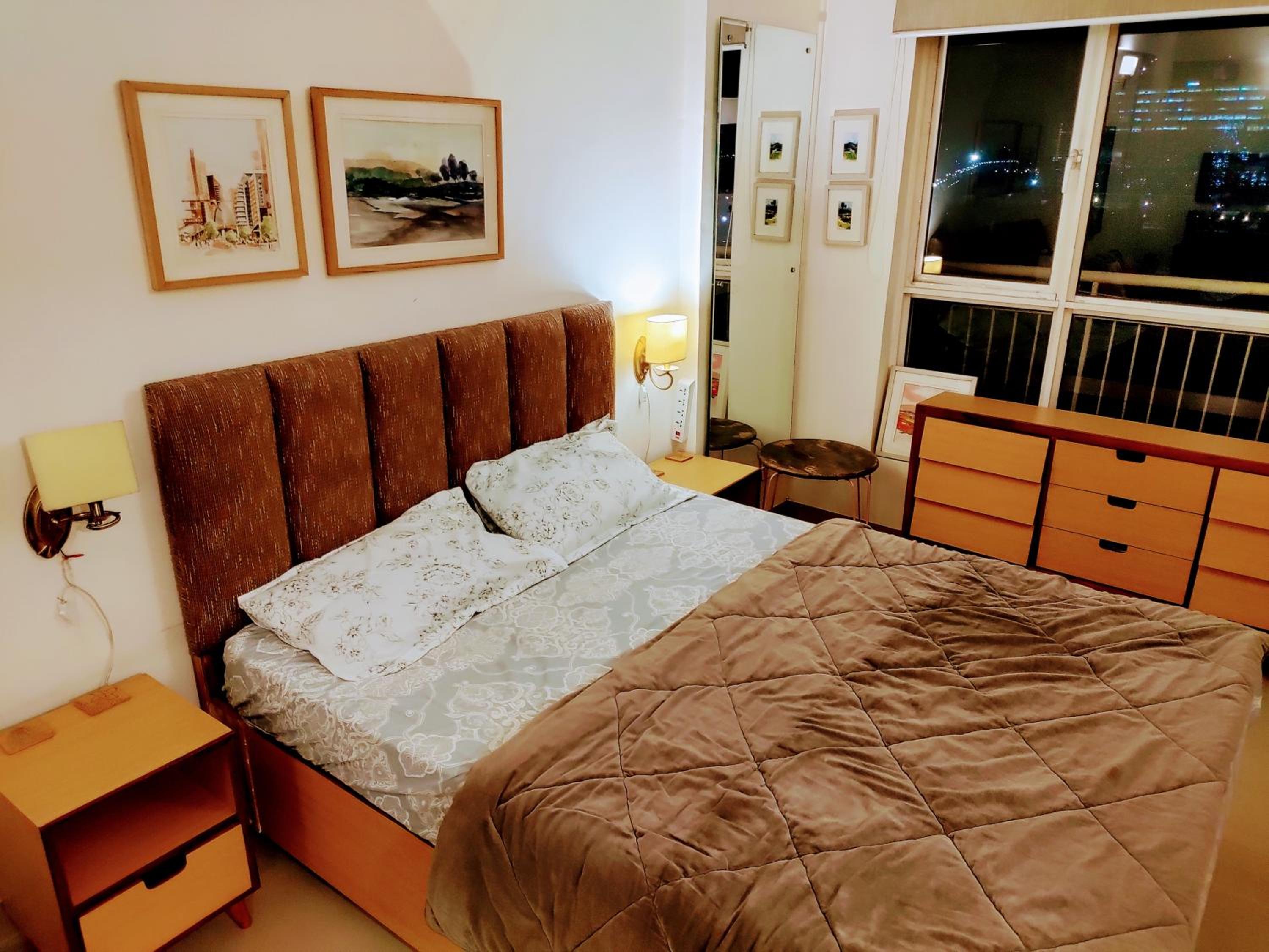 Entire Studio Apt/Suite near Mall/Metro/ExpoMart view 3