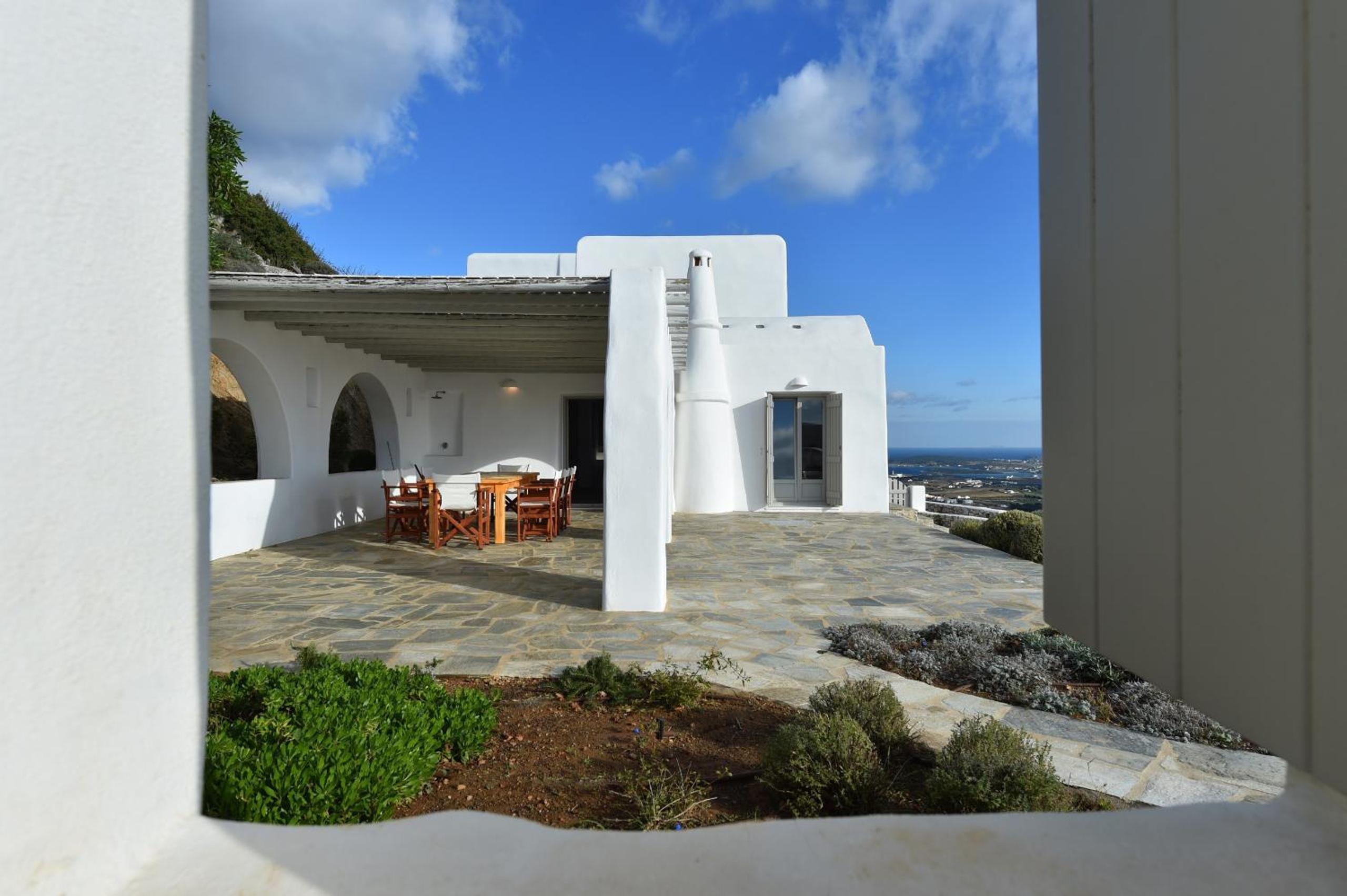 Villa Acqua · Gorgeous pool villa, stunning sea views, helipad!