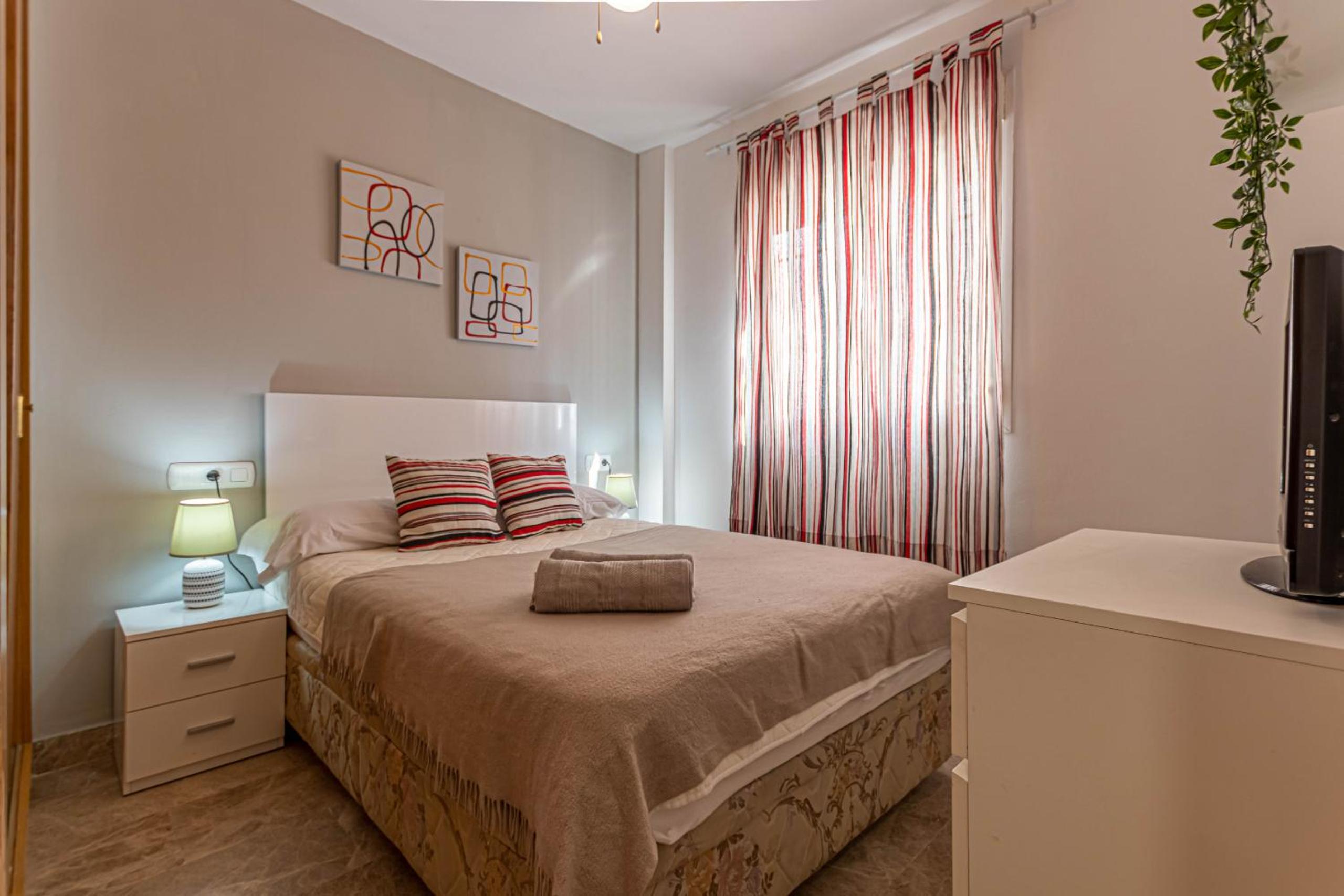 797 Holiday Rentals- Duplex para 7 en la carihuela a 1 min de la playa photo 4