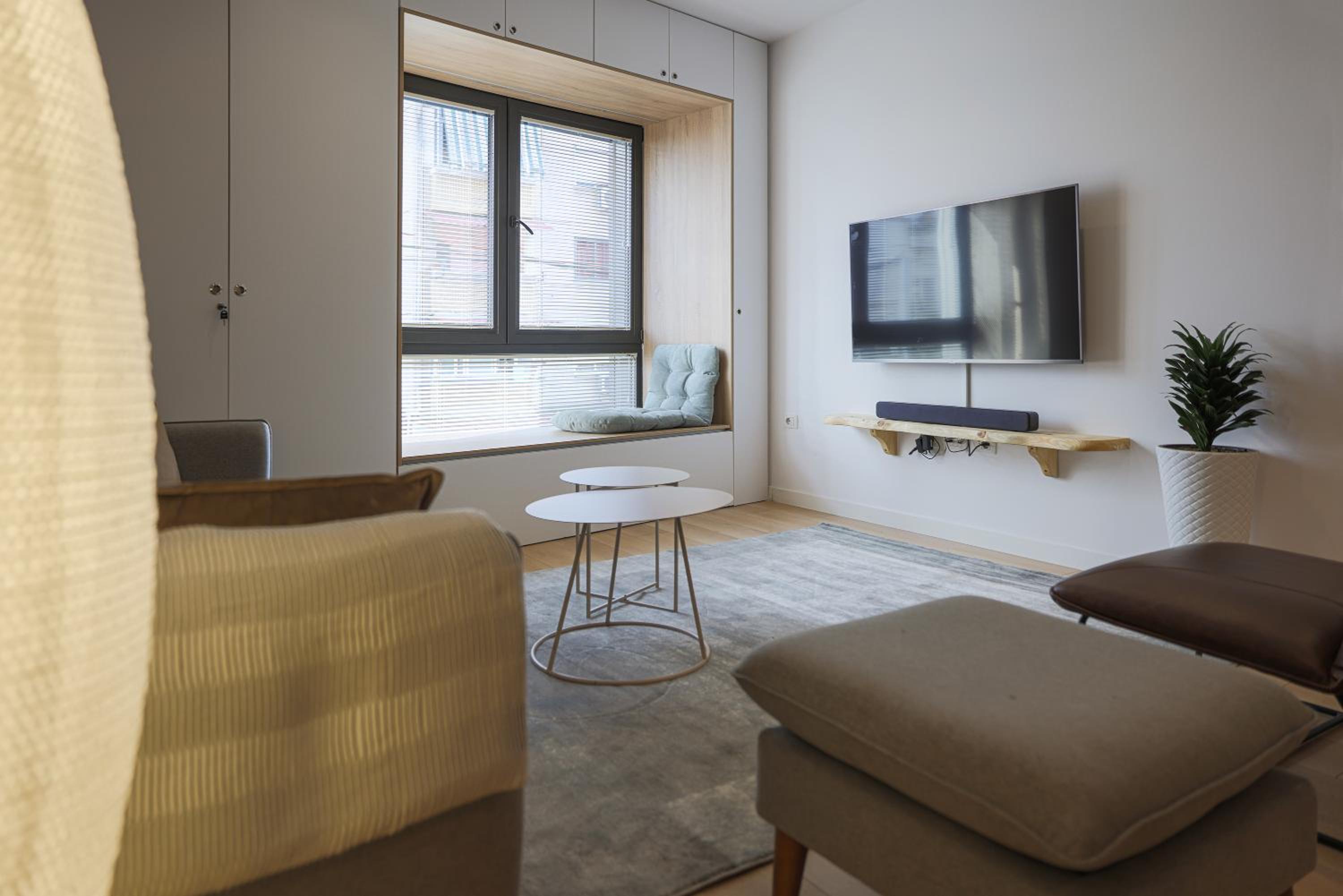 Apollo Apartment by Holistay