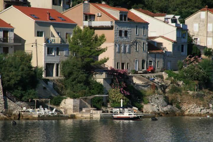 Photo 47