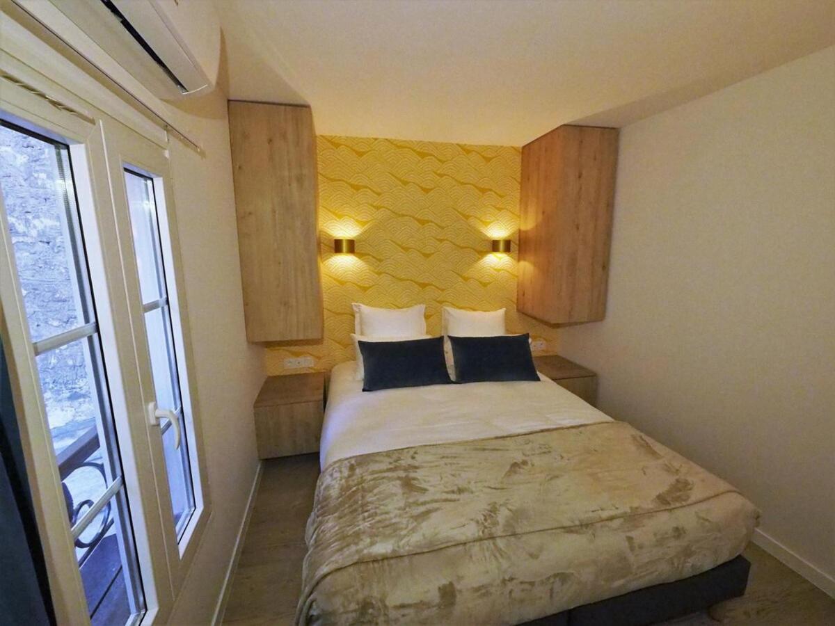 Bastille ChicSuites