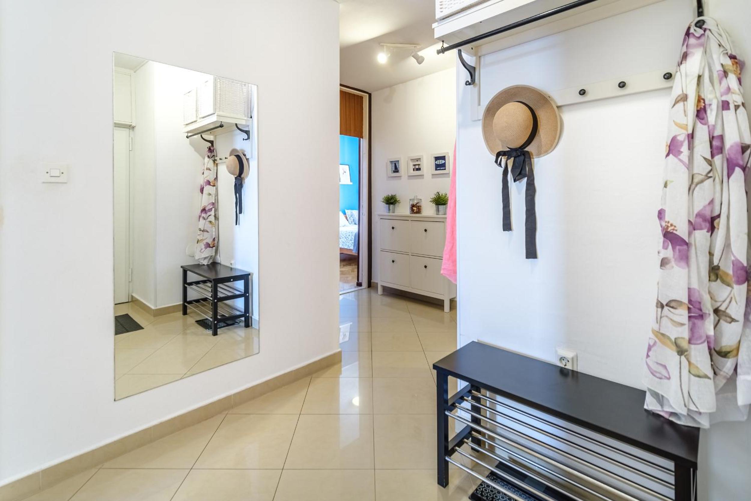 Apartment Zest view 4