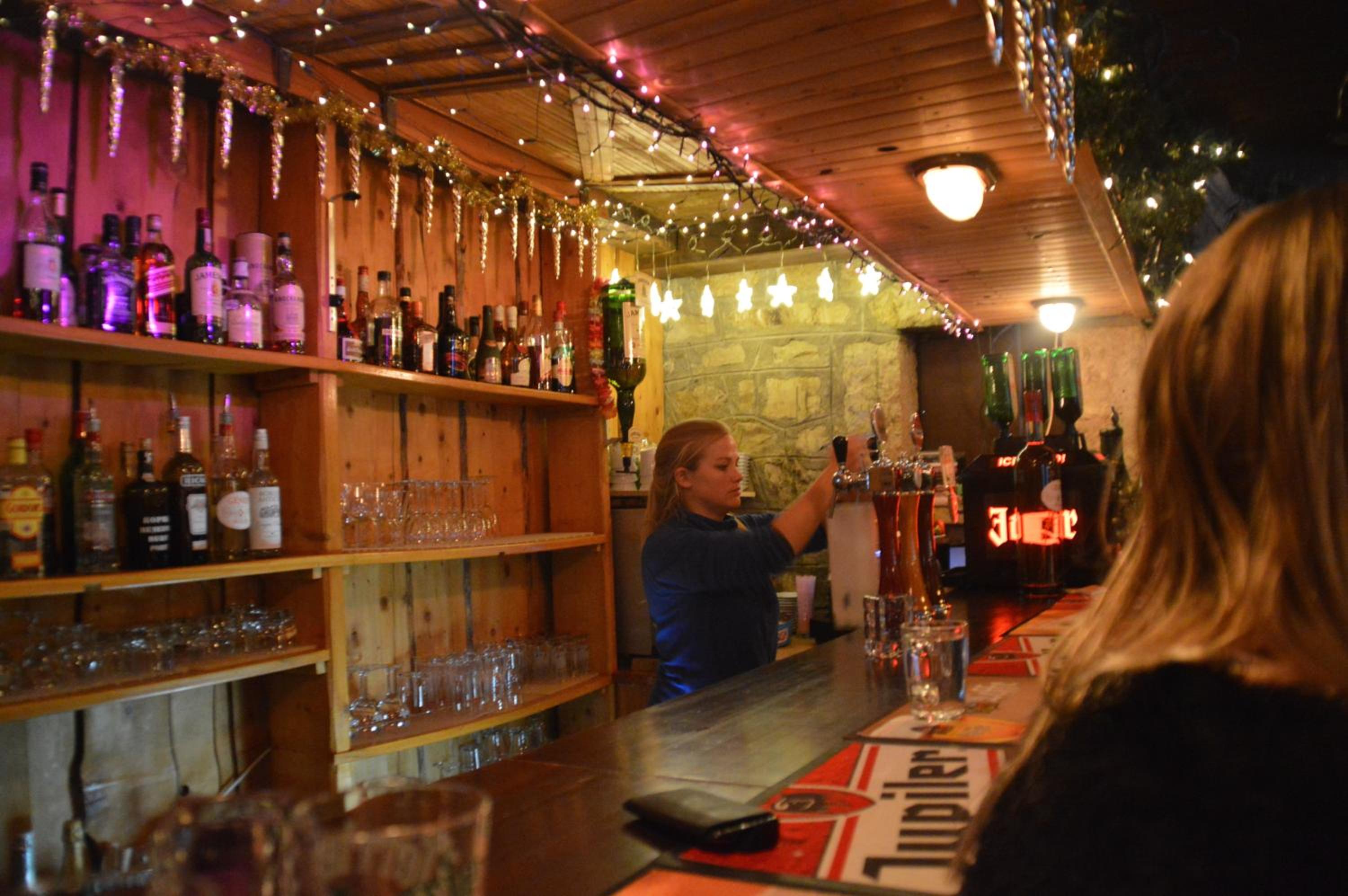 bar