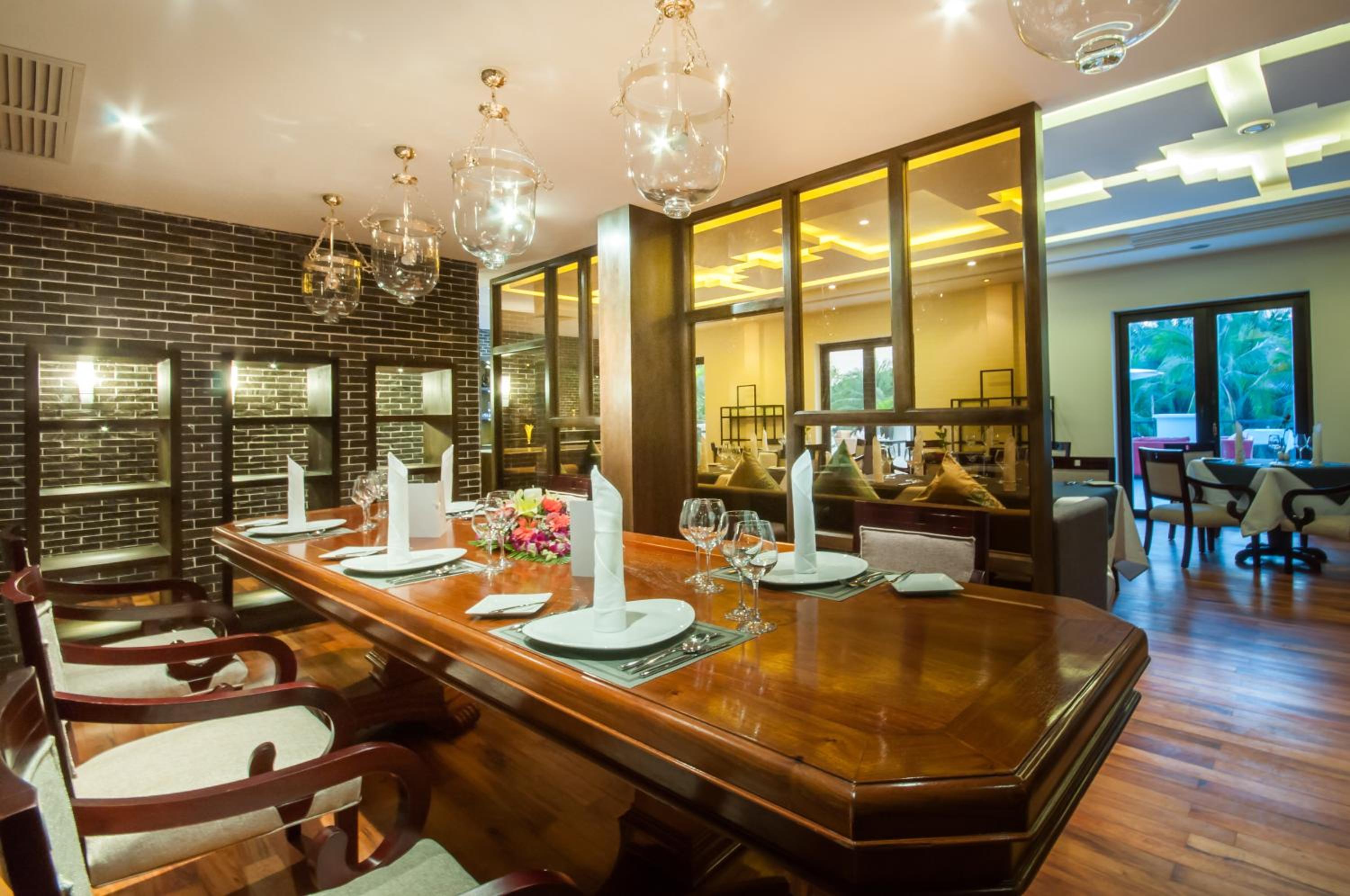 restaurant