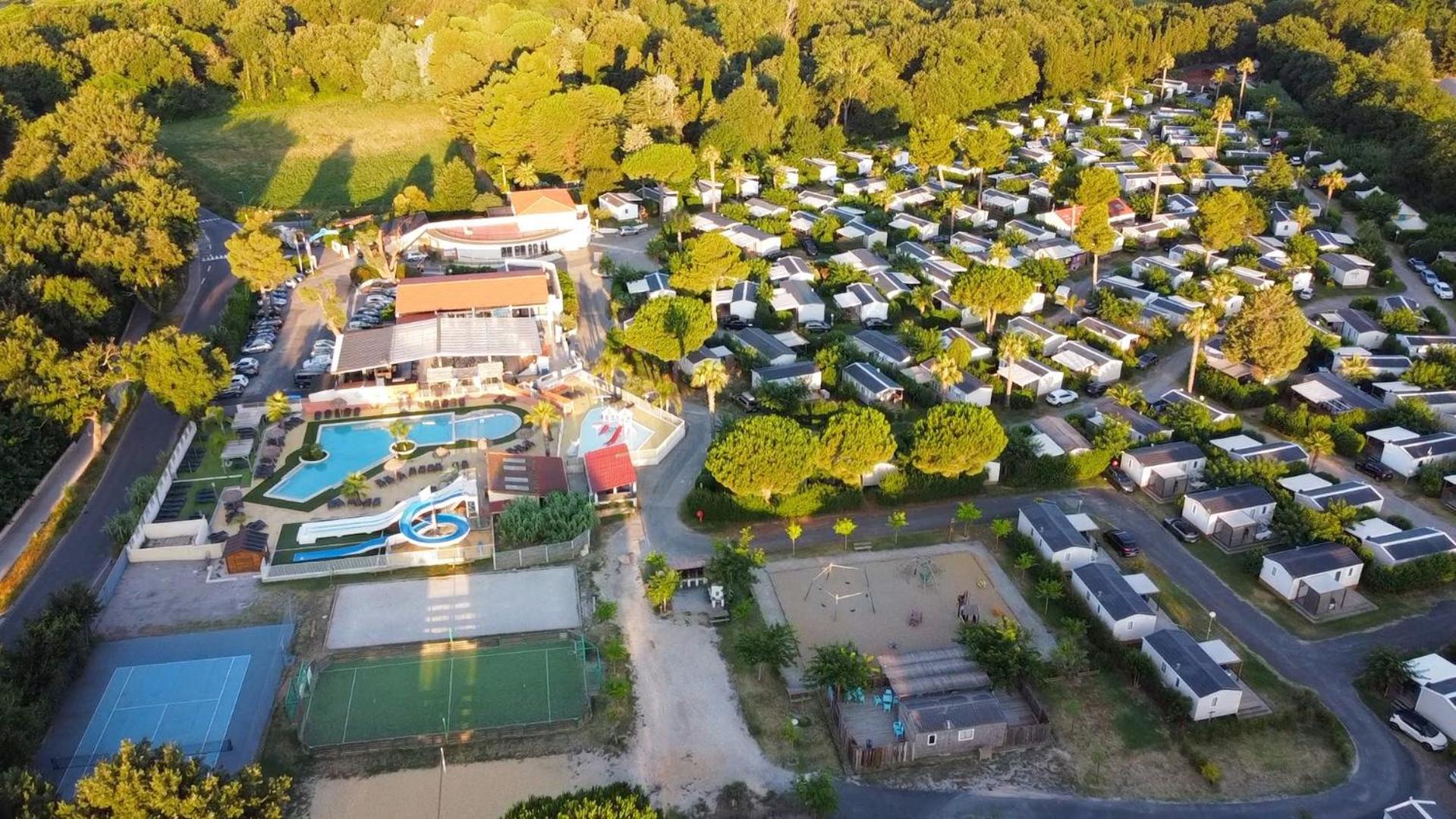 Camping Paradis Le Pearl