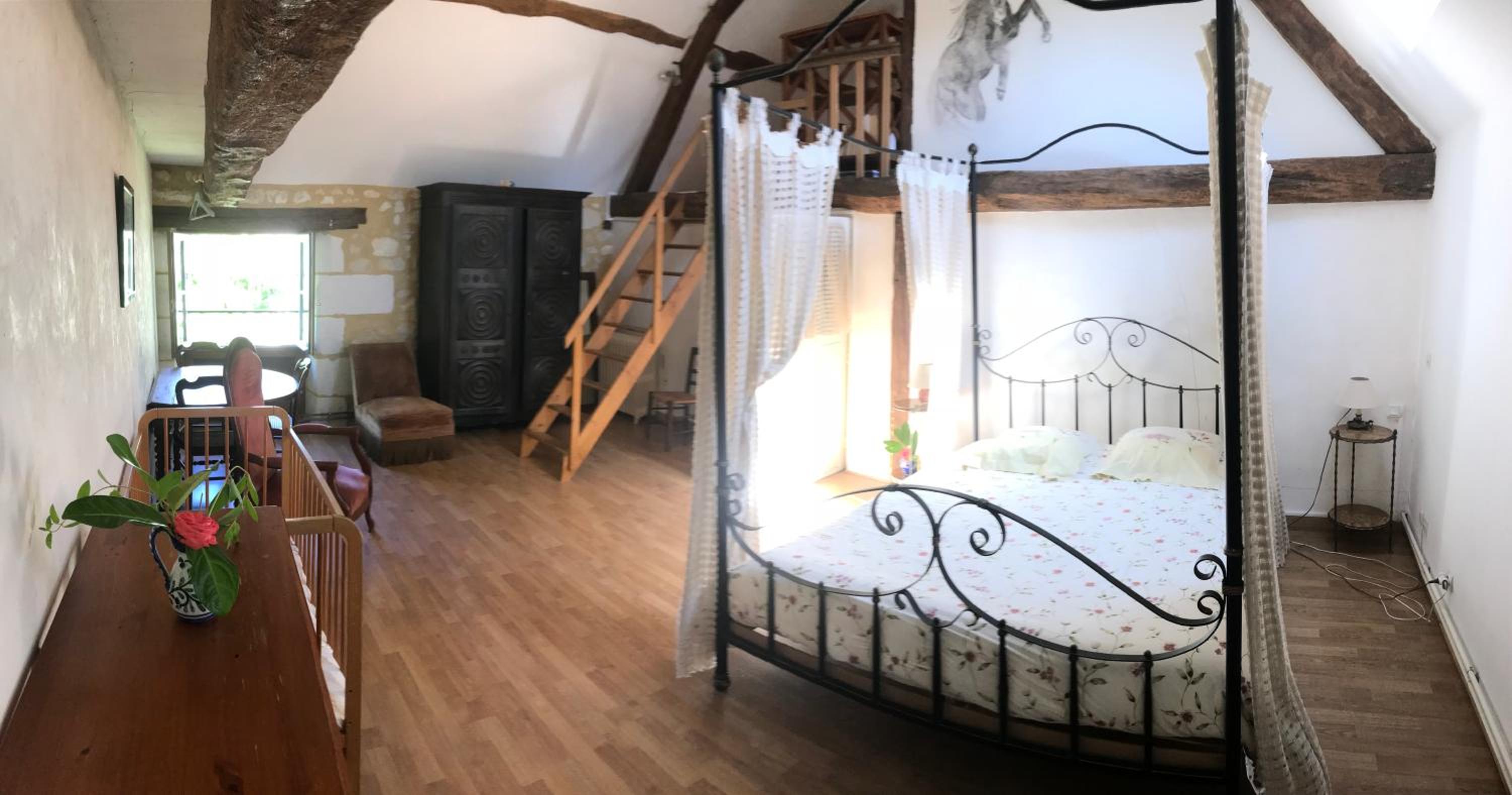Large family house for young and old in great calm in South Touraine