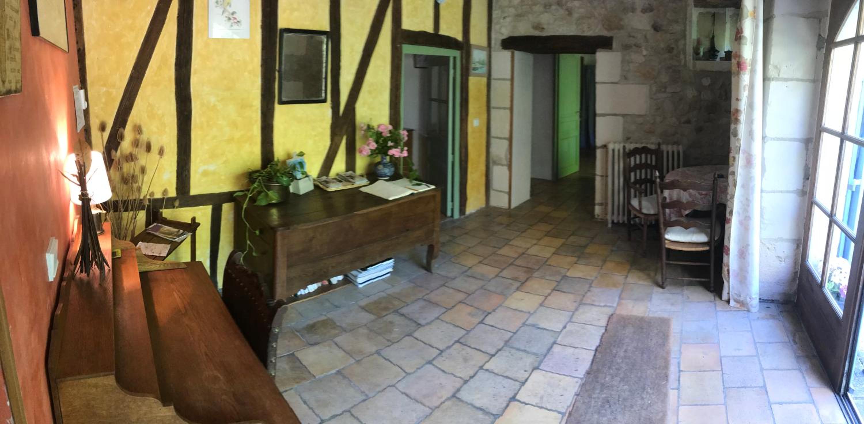 Large family house for young and old in great calm in South Touraine