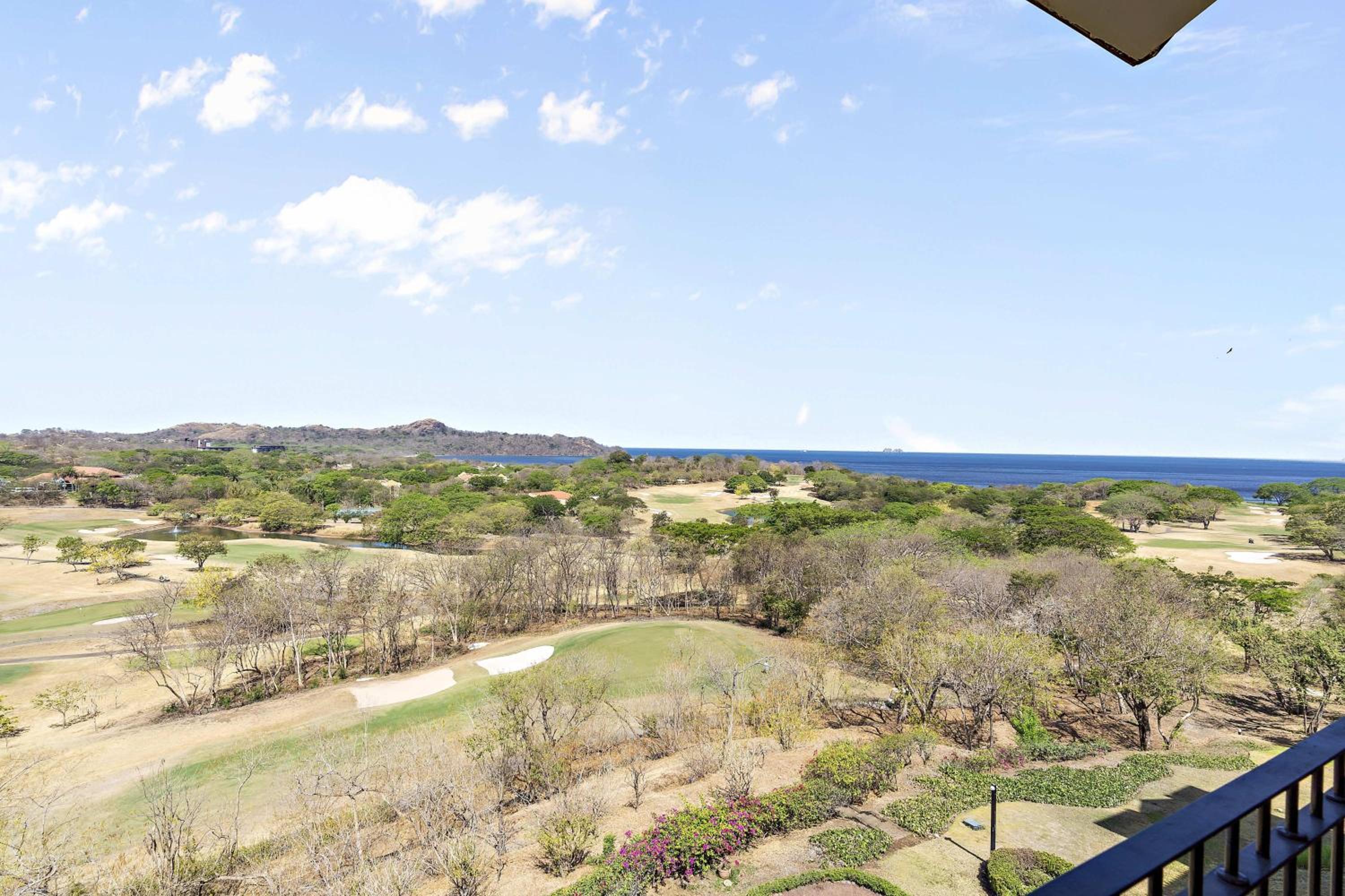 Bougainvillea 4315 PH- Luxury 3 Bedroom Ocean View Resort Condo