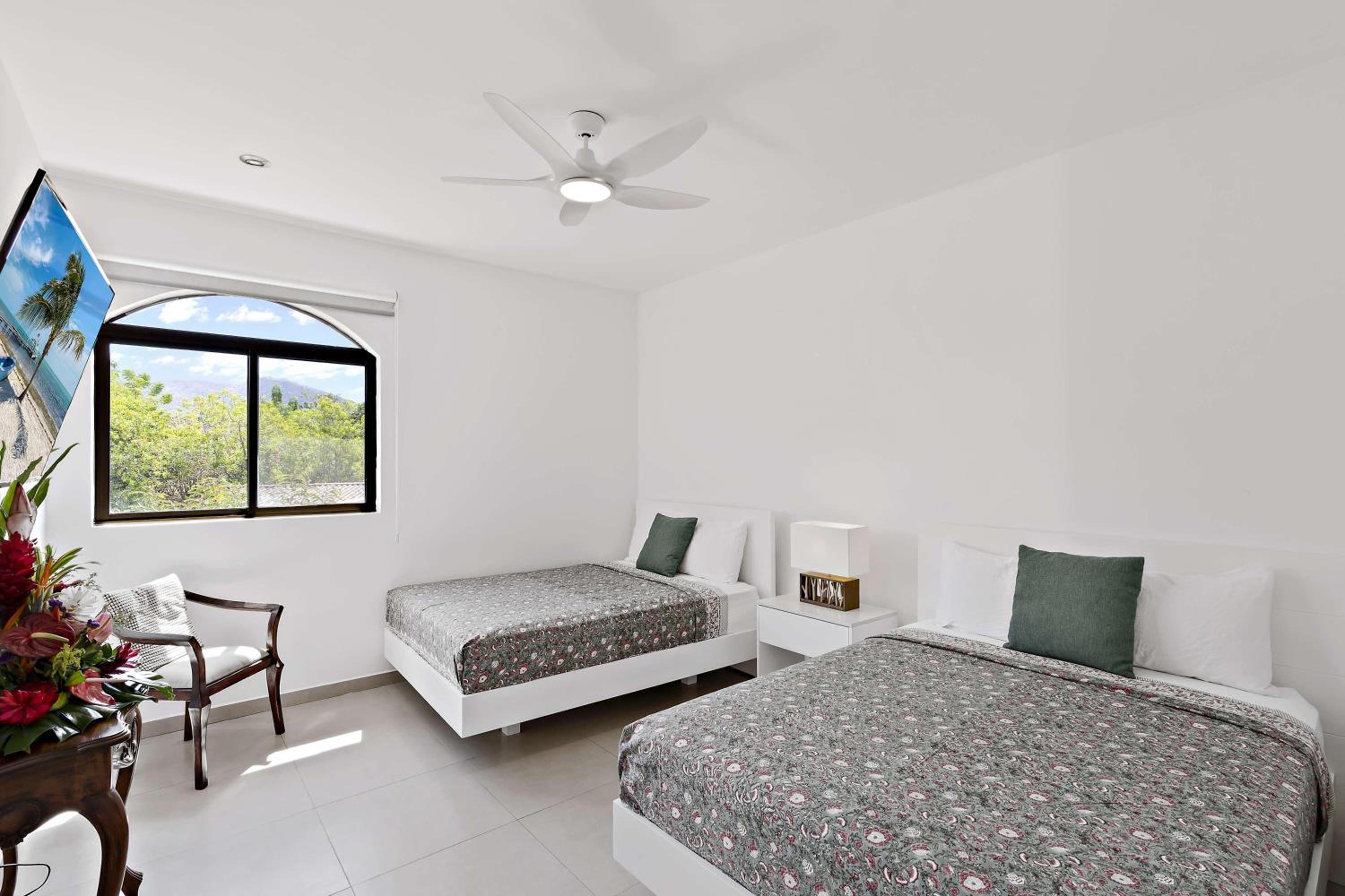 Bougainvillea 4315 PH- Luxury 3 Bedroom Ocean View Resort Condo view 5