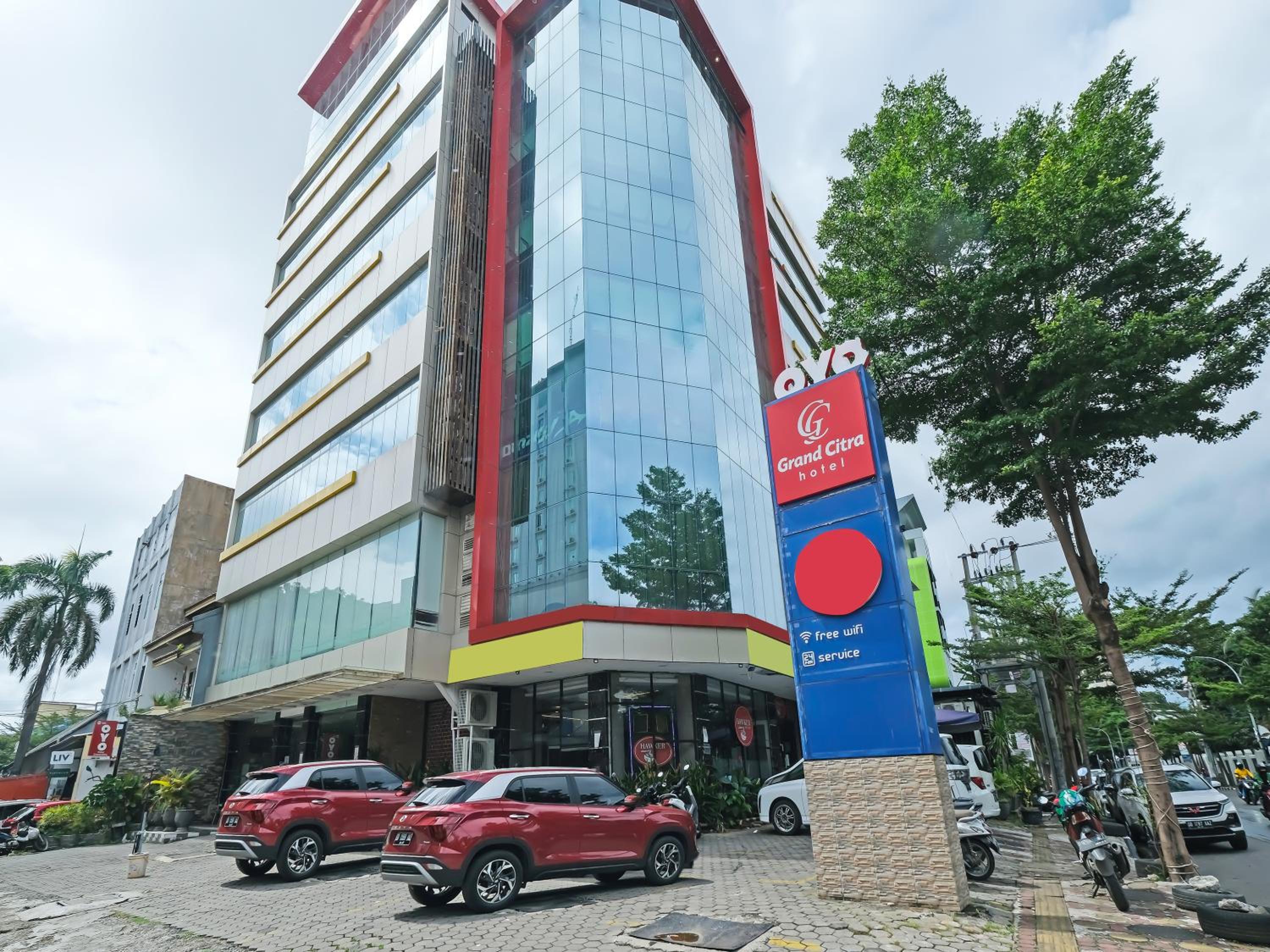 Hotel Grand Citra Makassar - Image 1