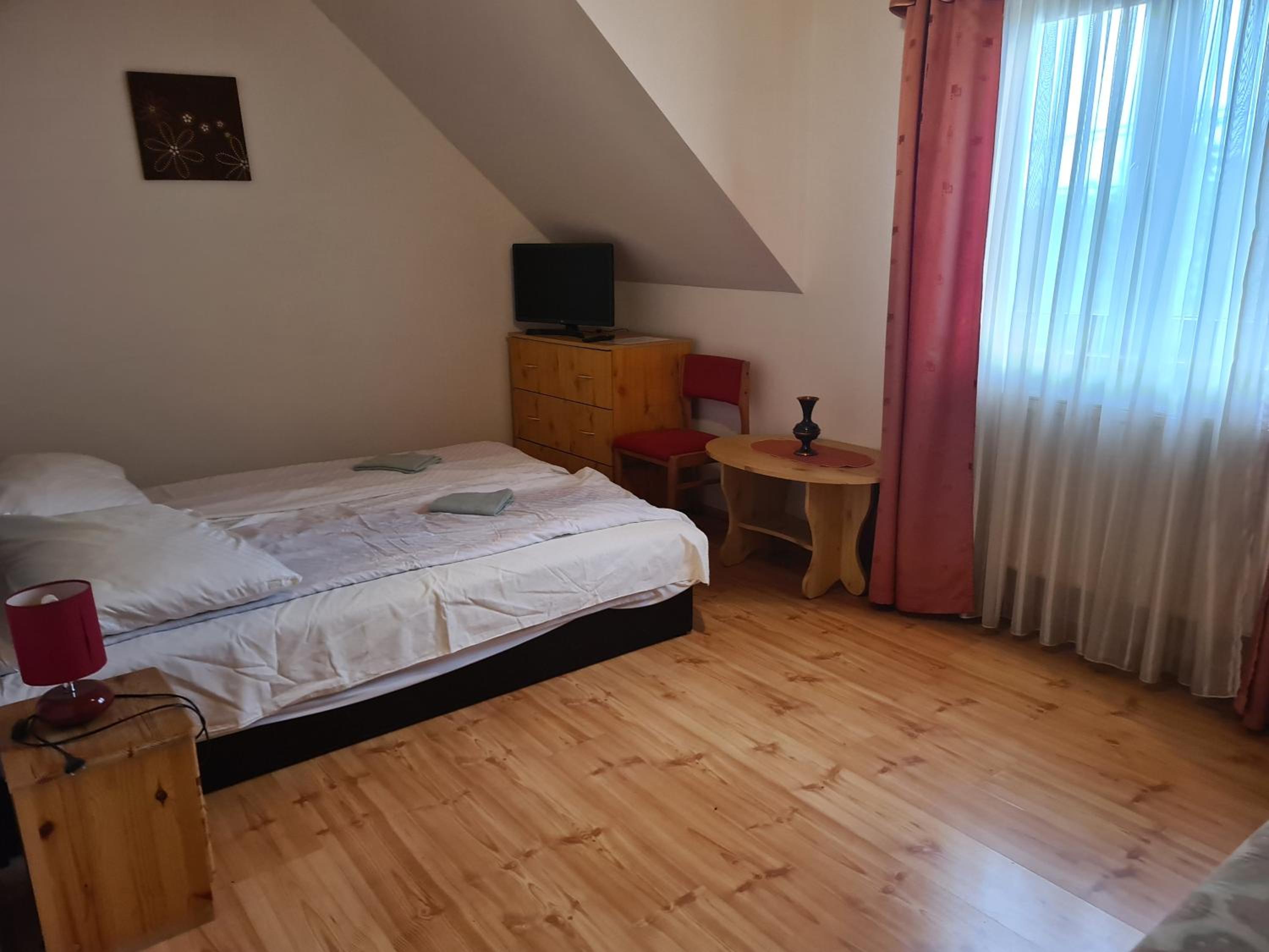 Mediterrán Apartman és Vendégház