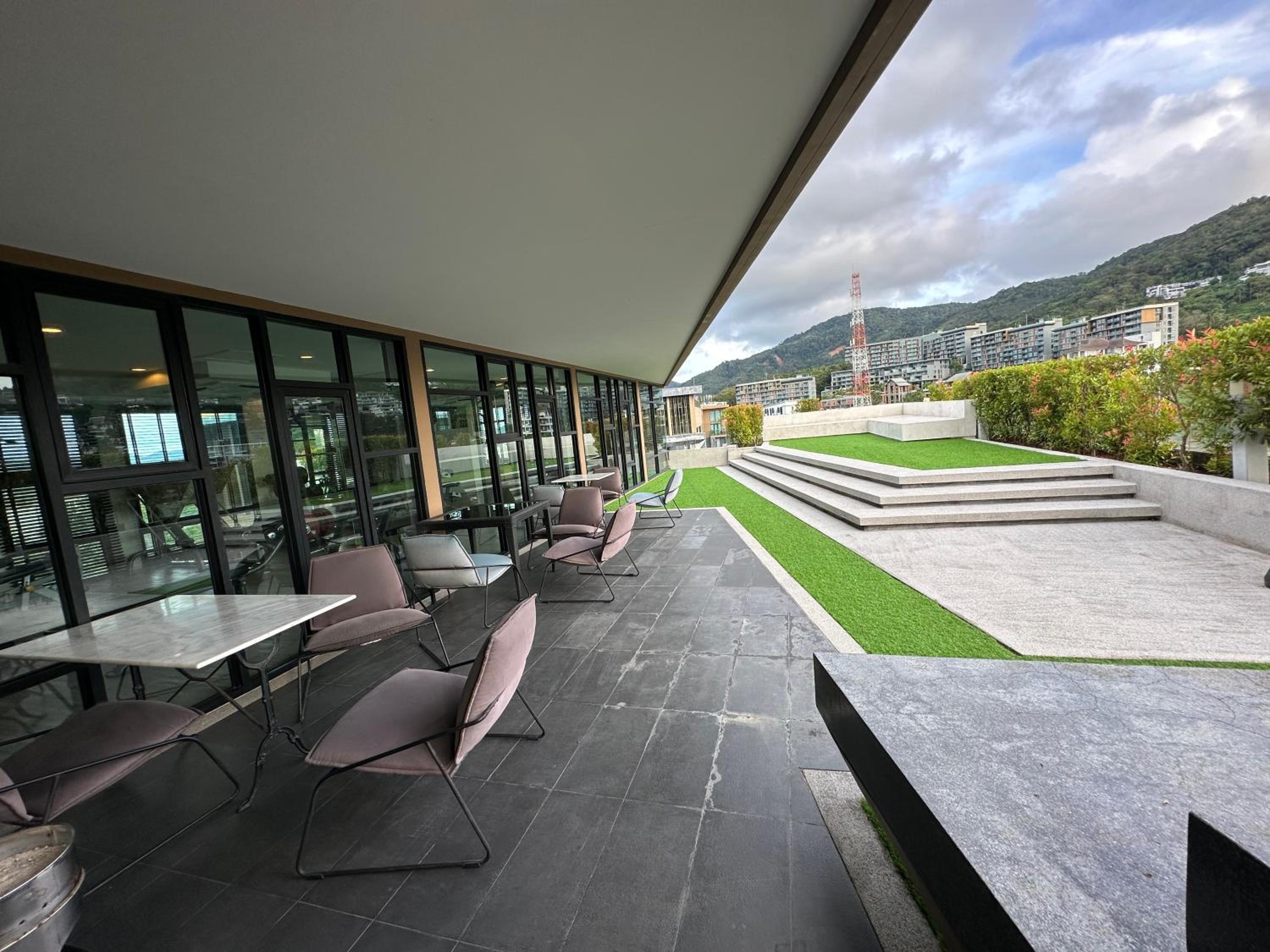 Phuket Apartment Surin Beach