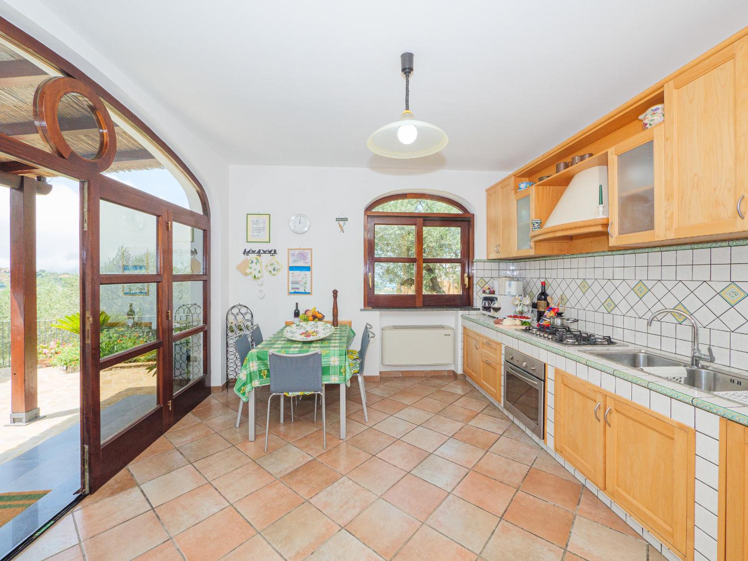 IL TULIPANO - sea view, roof terrace & sunset in villa photo 2