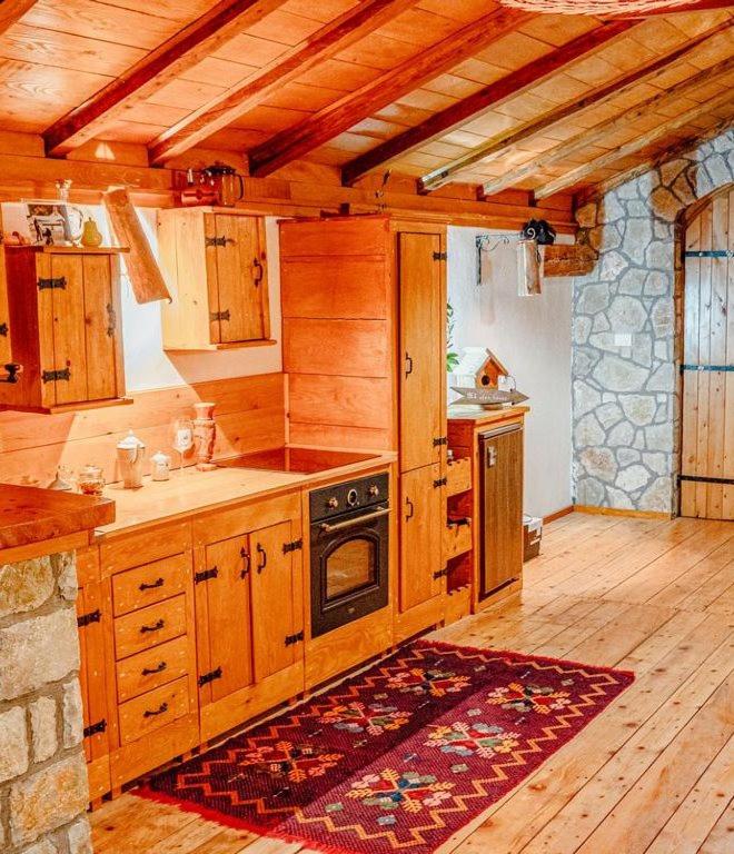 Old Wine House - Montenegro