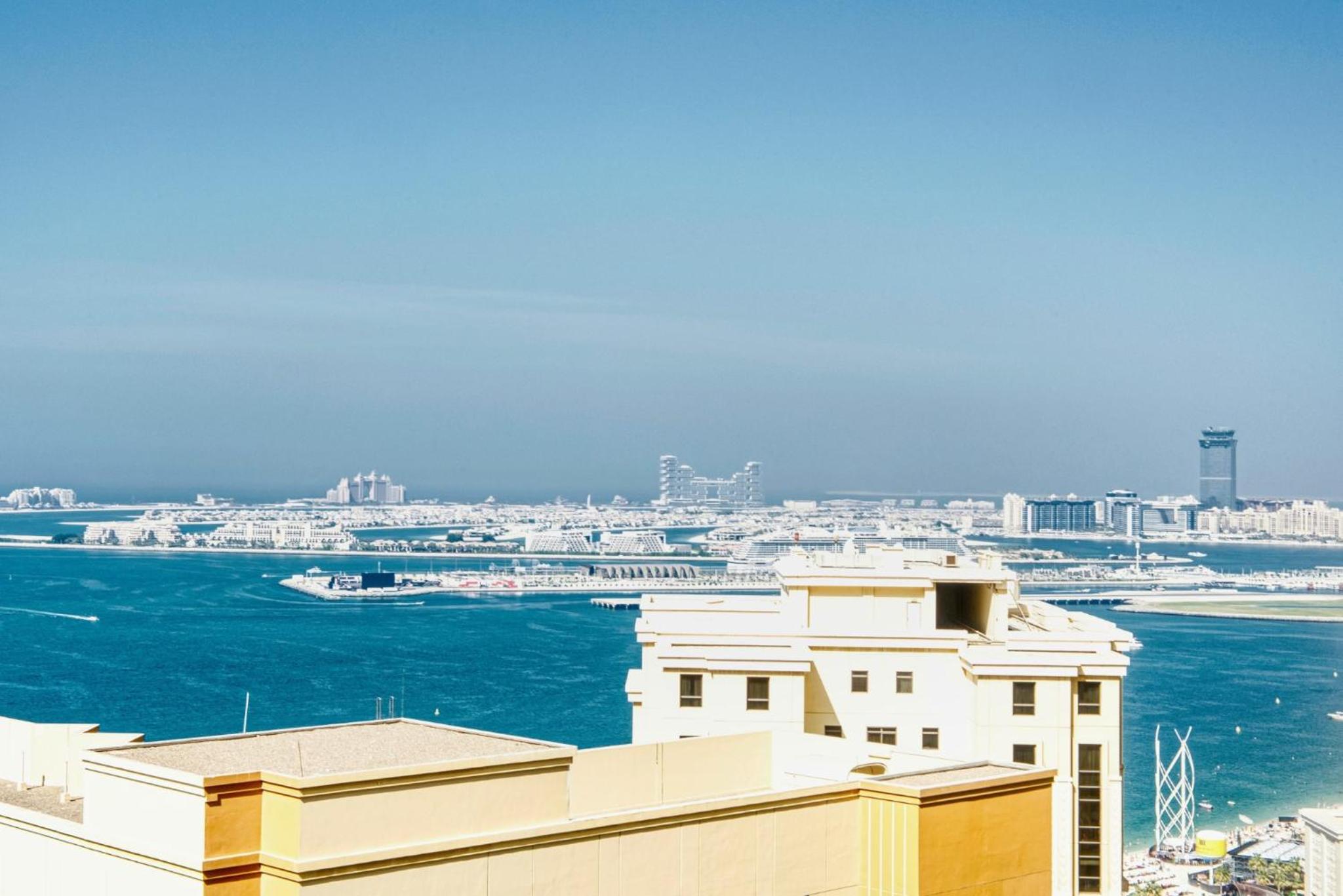 Breathtaking sea view, beachfront apartment, 2 bedrooms