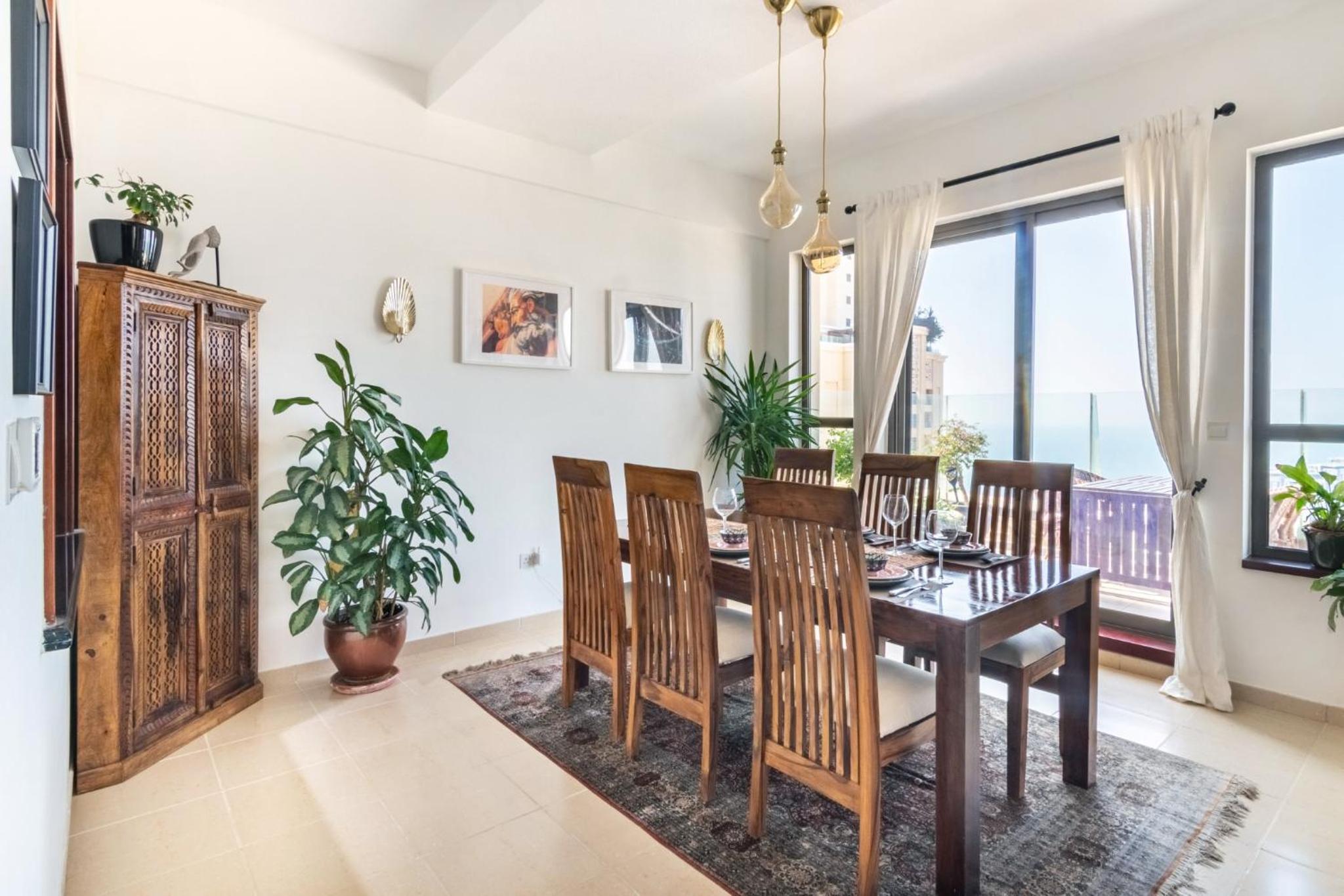 Breathtaking sea view, beachfront apartment, 2 bedrooms