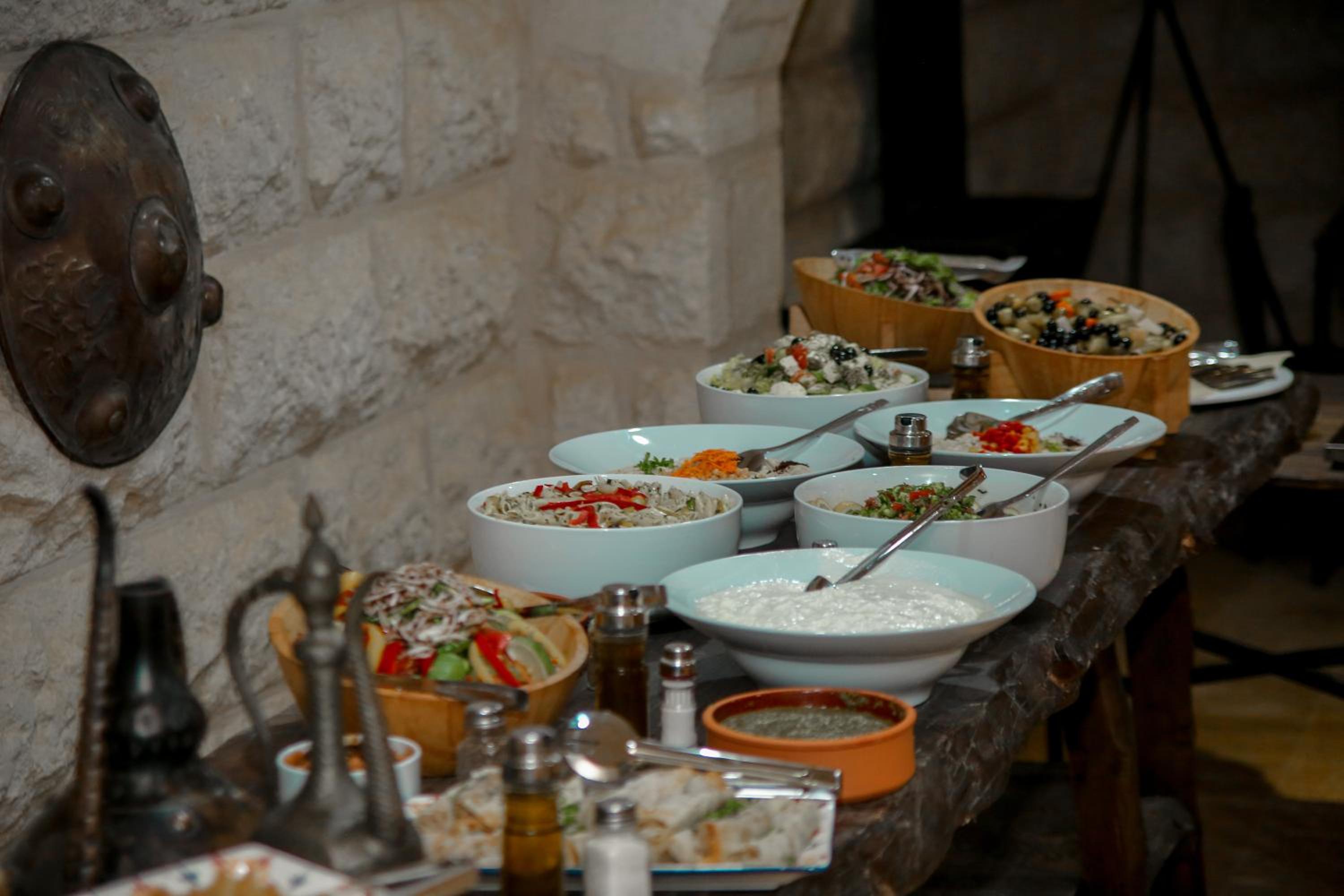 Food & Beverage