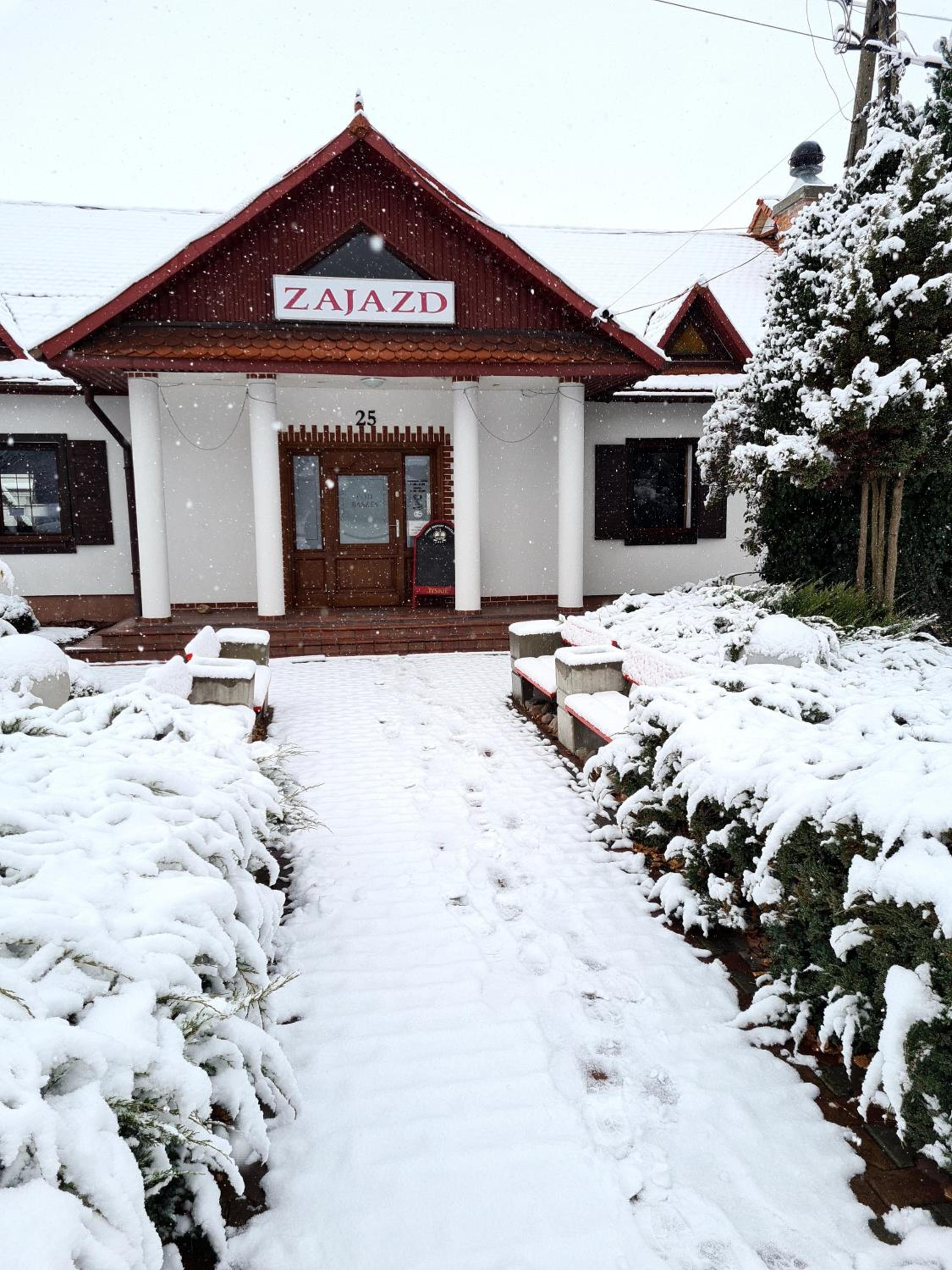 restaurant
