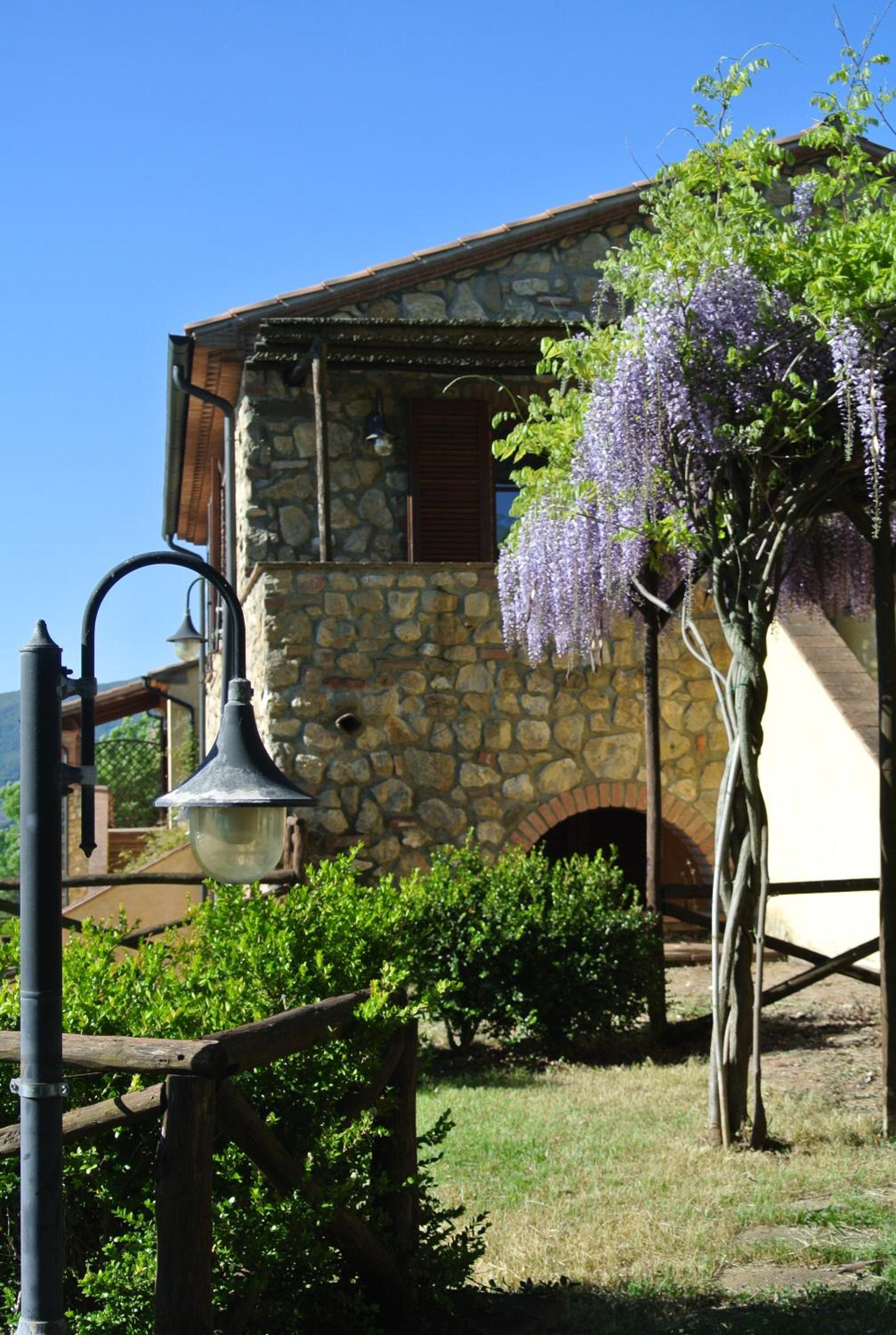 Borgo di Monte Murlo