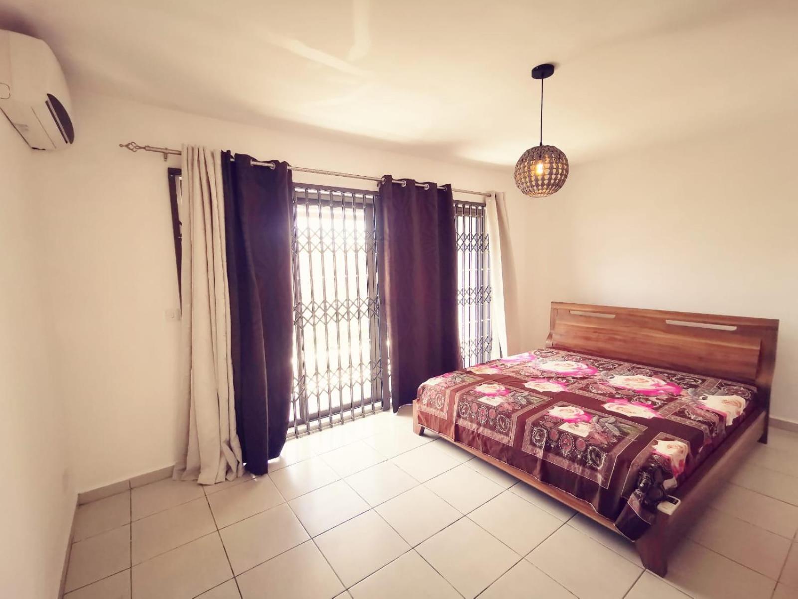 Leeroy duplex villa photo 4