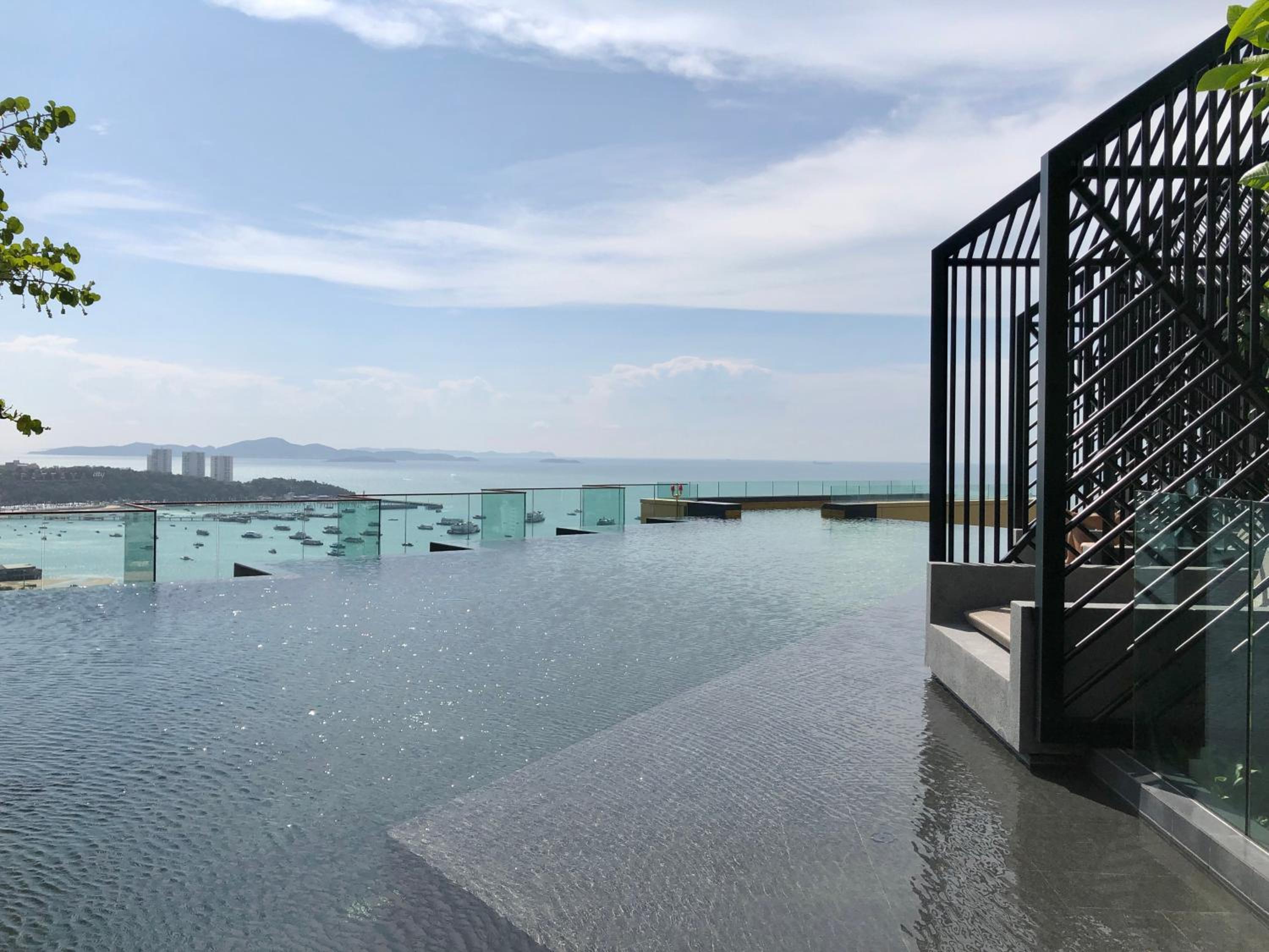 Edge Central Pattaya By Alice