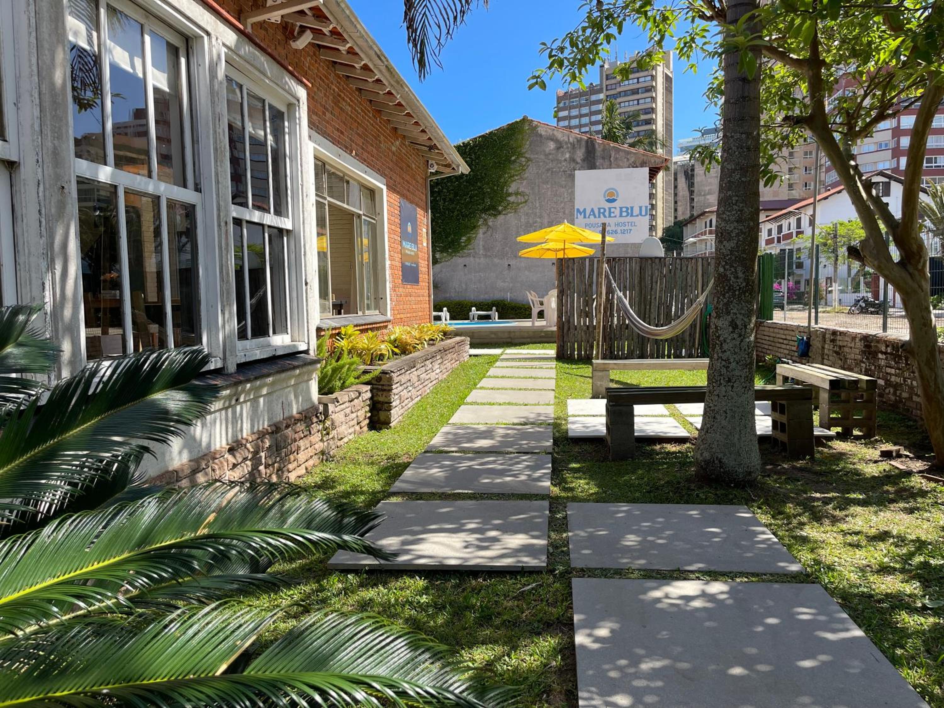 Mare Blu - Pousada Hostel