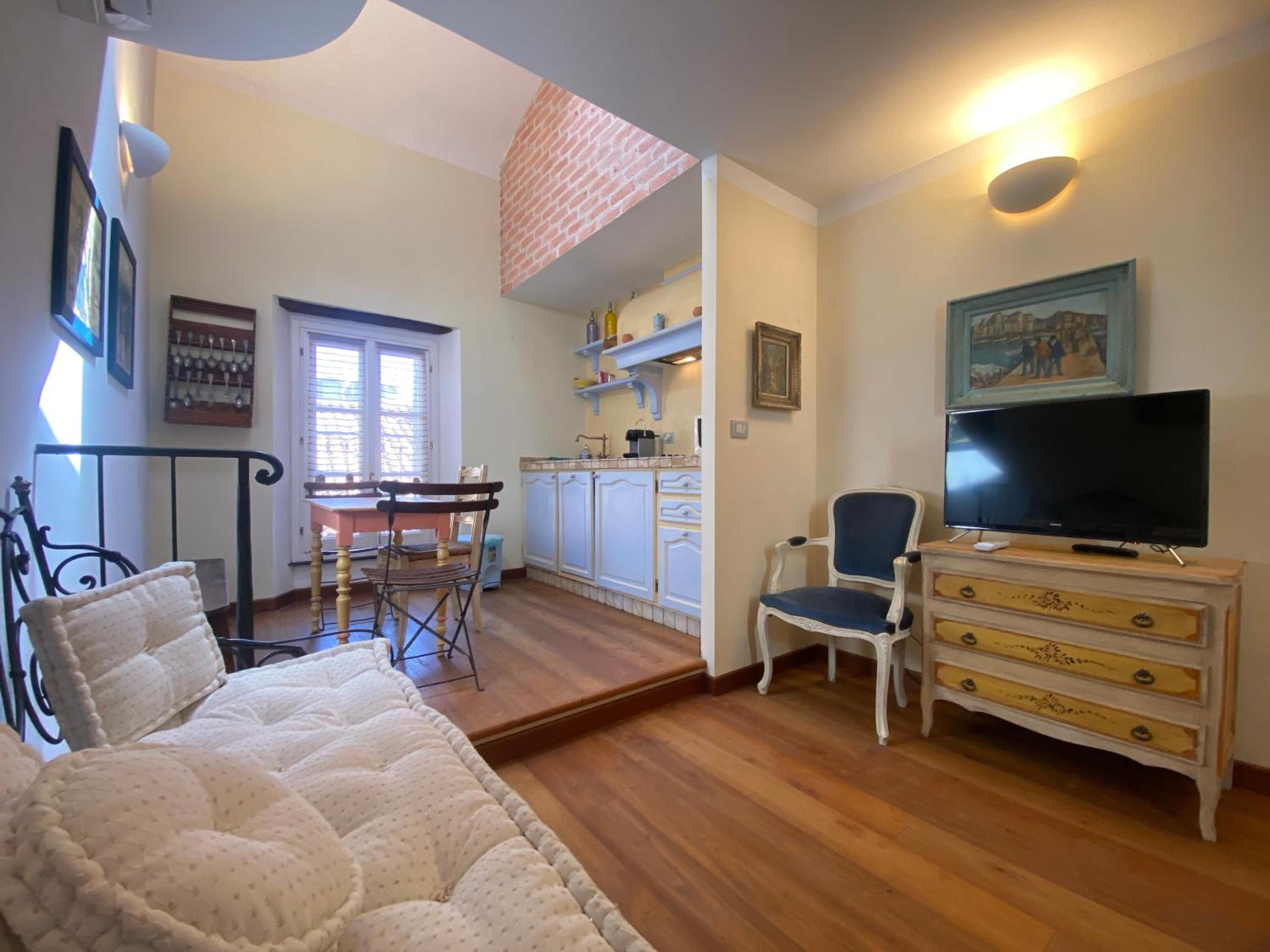 C052-Appt Standing au Coeur du Suquet - ST ANTOINE 3 photo 2