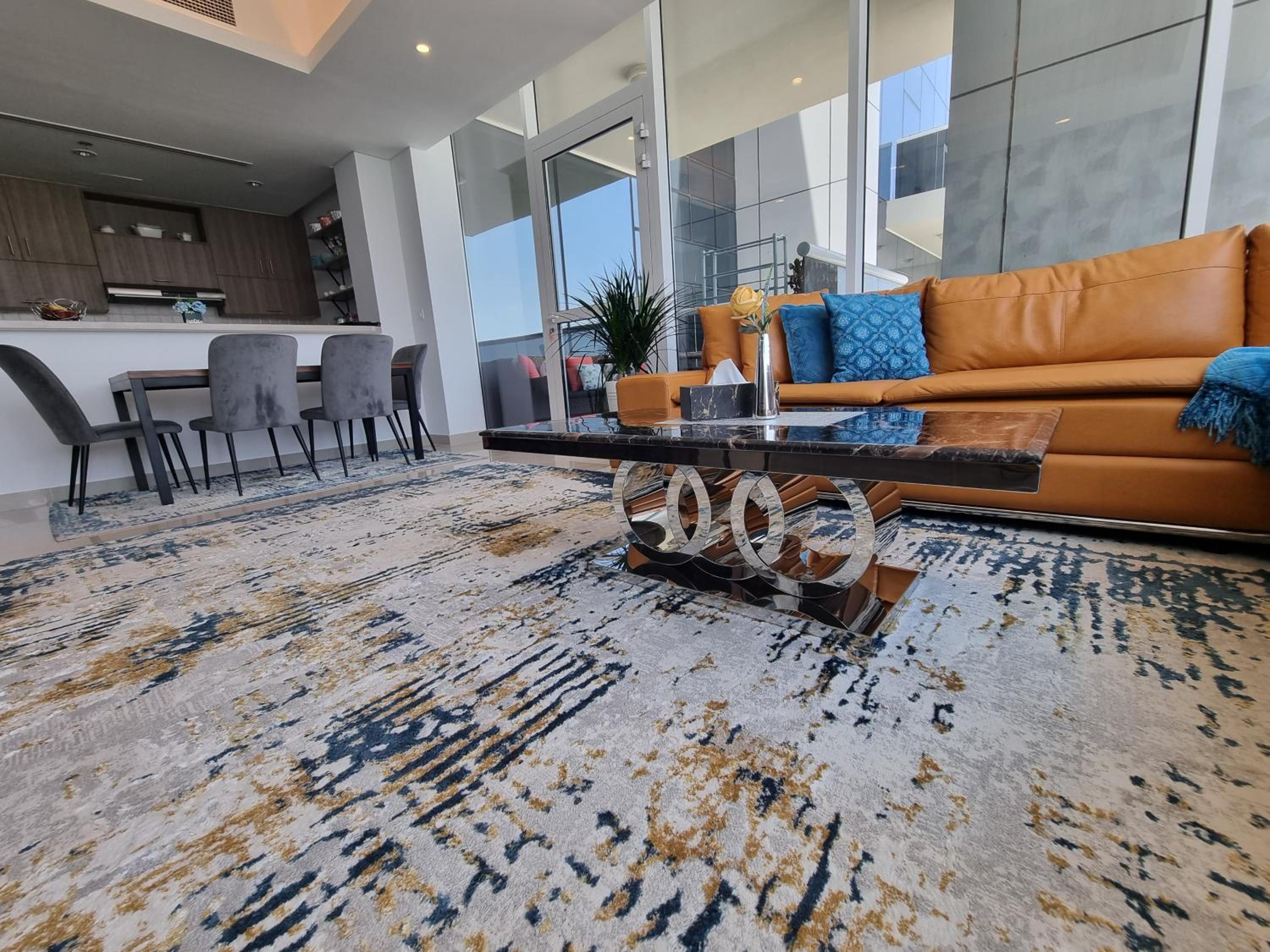 LUXURY 2 Bedroom Apartment in GATEWAY Residence