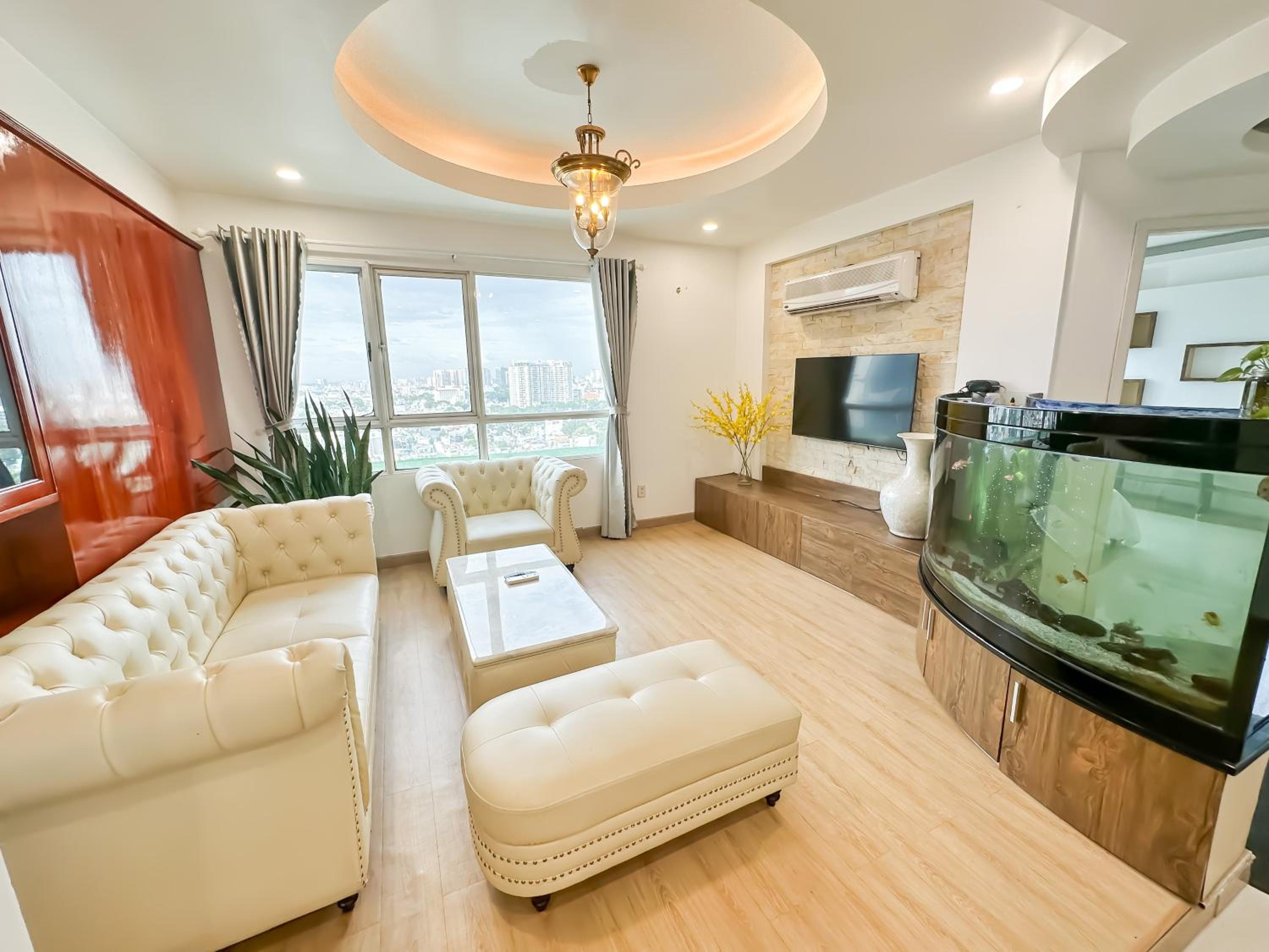 White Penthouse - Rooftop Pool Private - Central City