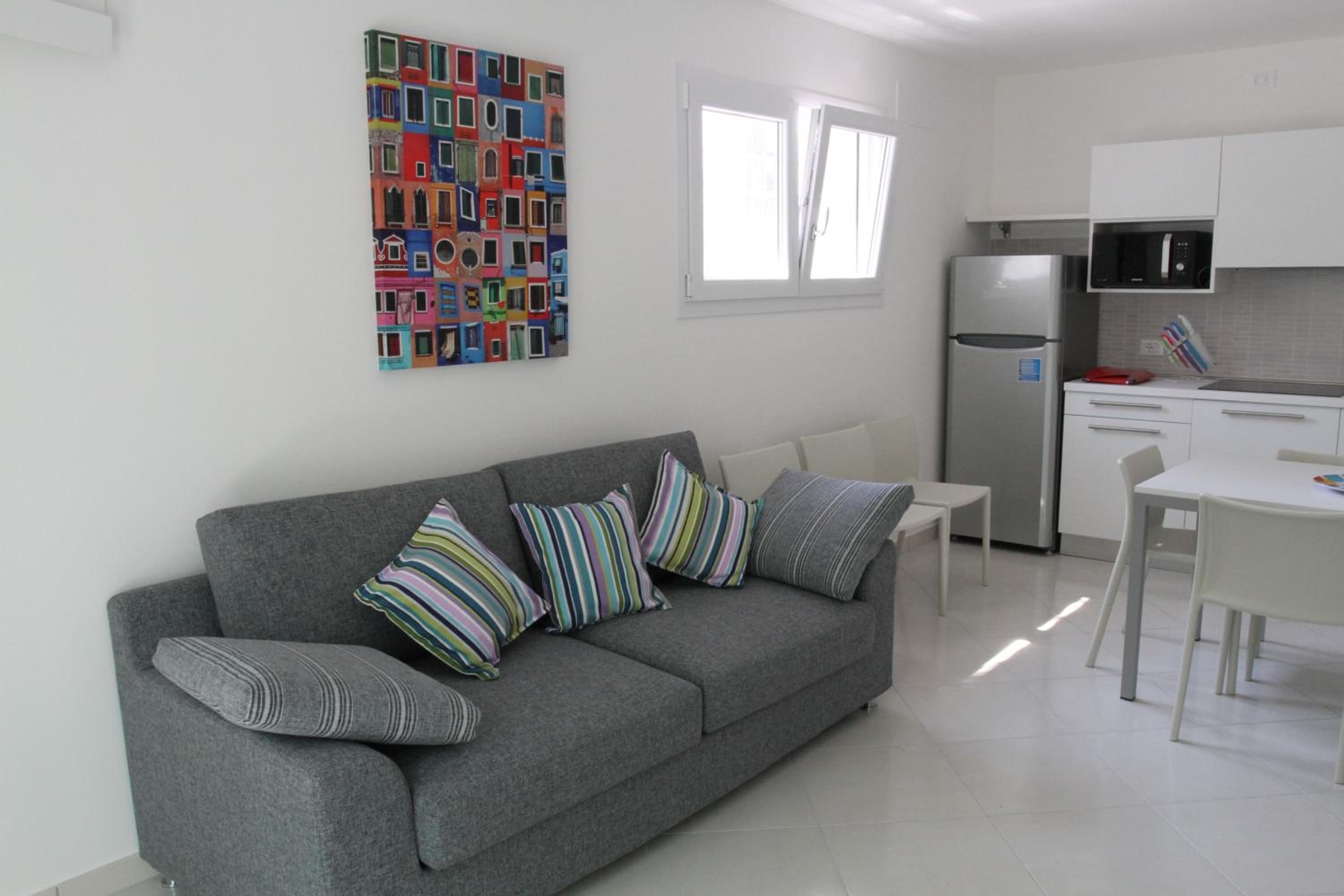 BA - Carla Apartments - Modern Apartments - view 4