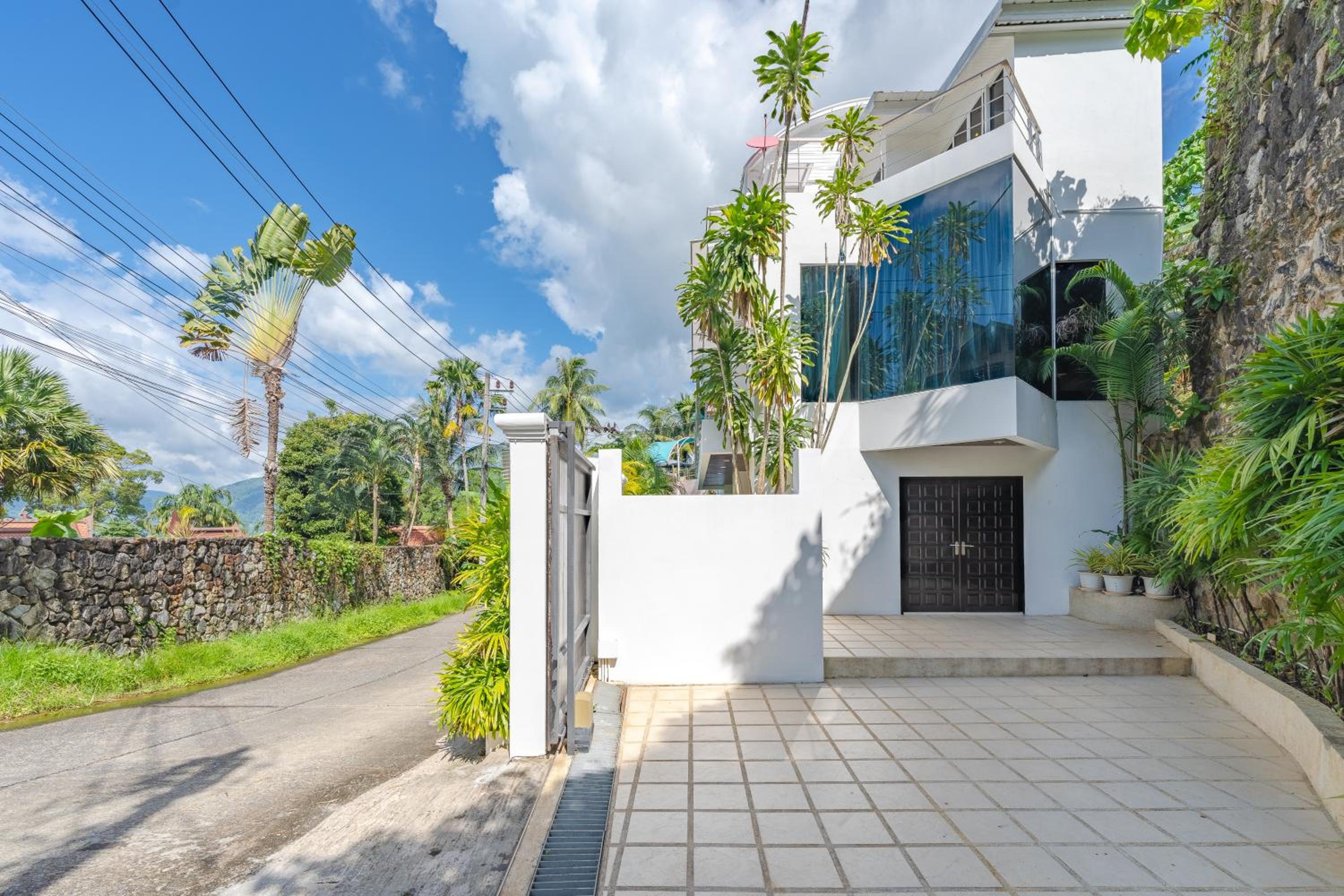 White Villa Patong view 3