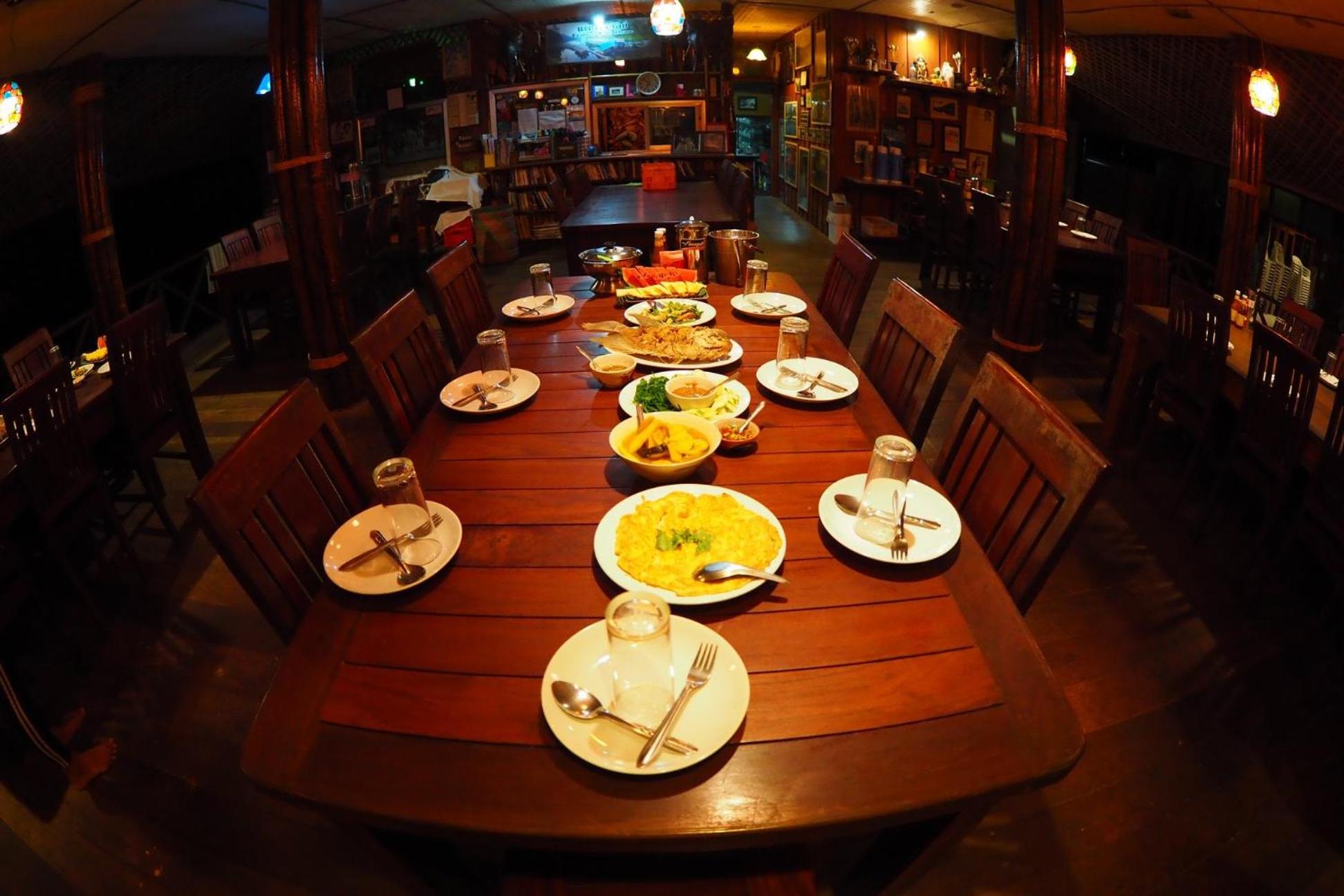 Praiwan Raft House 5