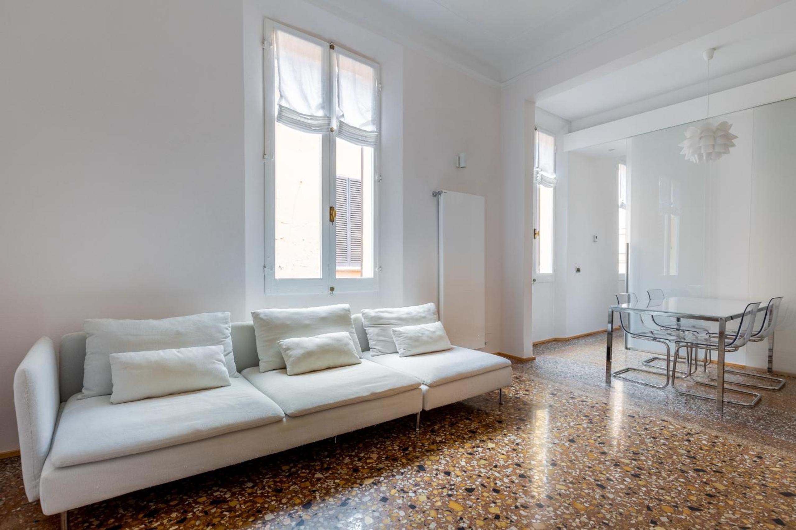 Altabella Design Apartment by Wonderful Italy view 3
