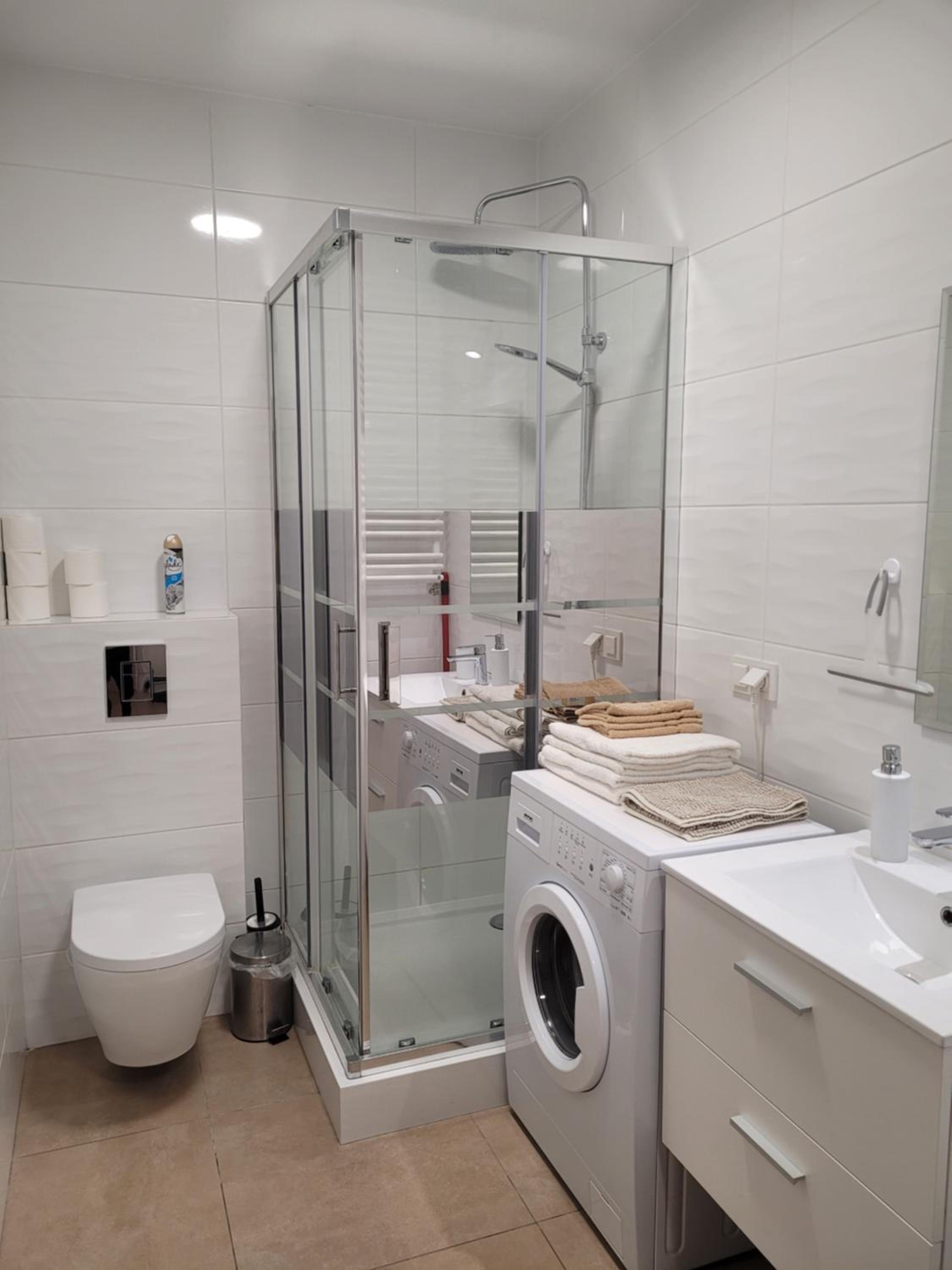 APARTAMENT-SADOWA
