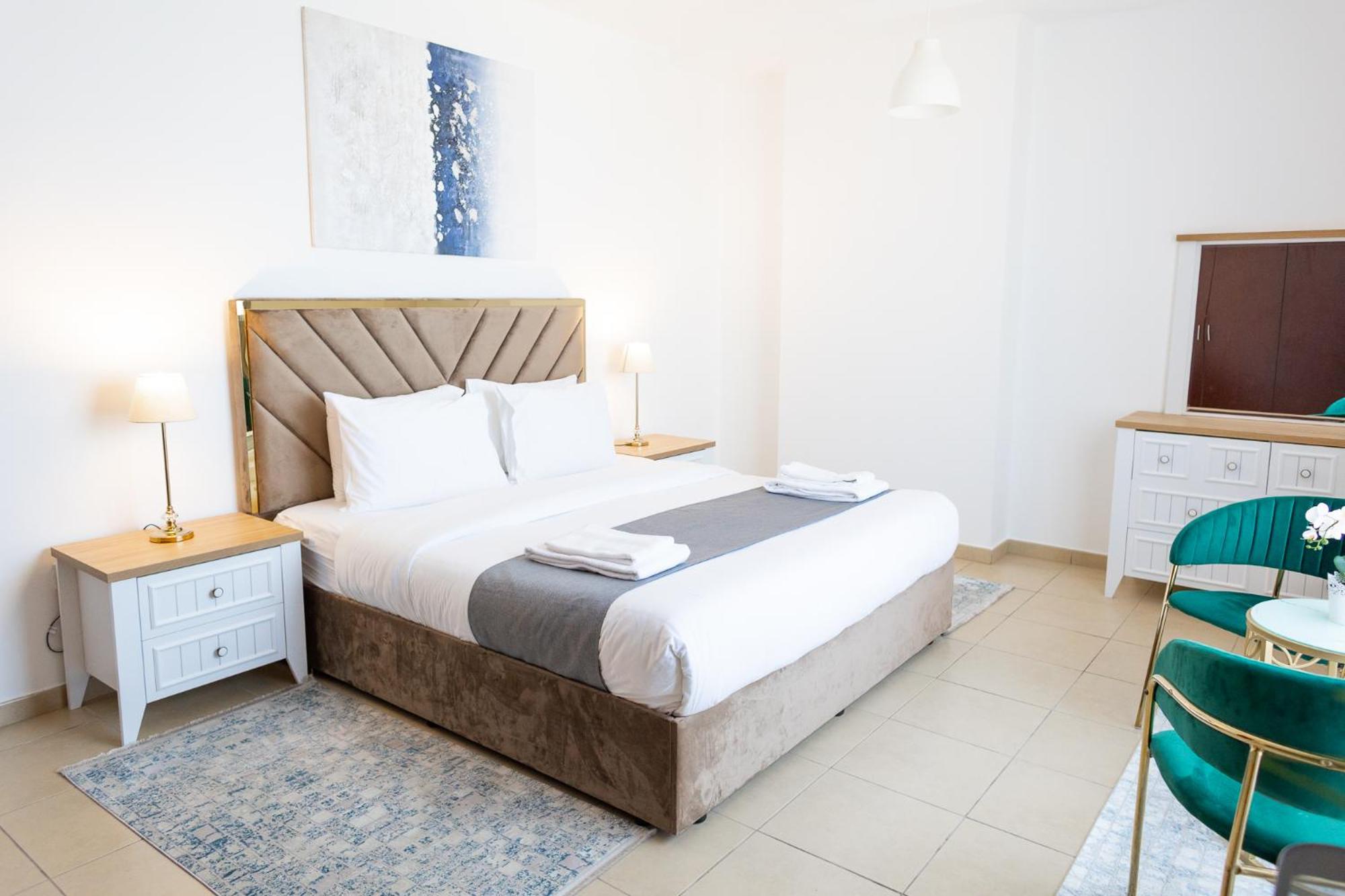 HAPPY SEASON - JBR apartments, Beach Front, Top furnished