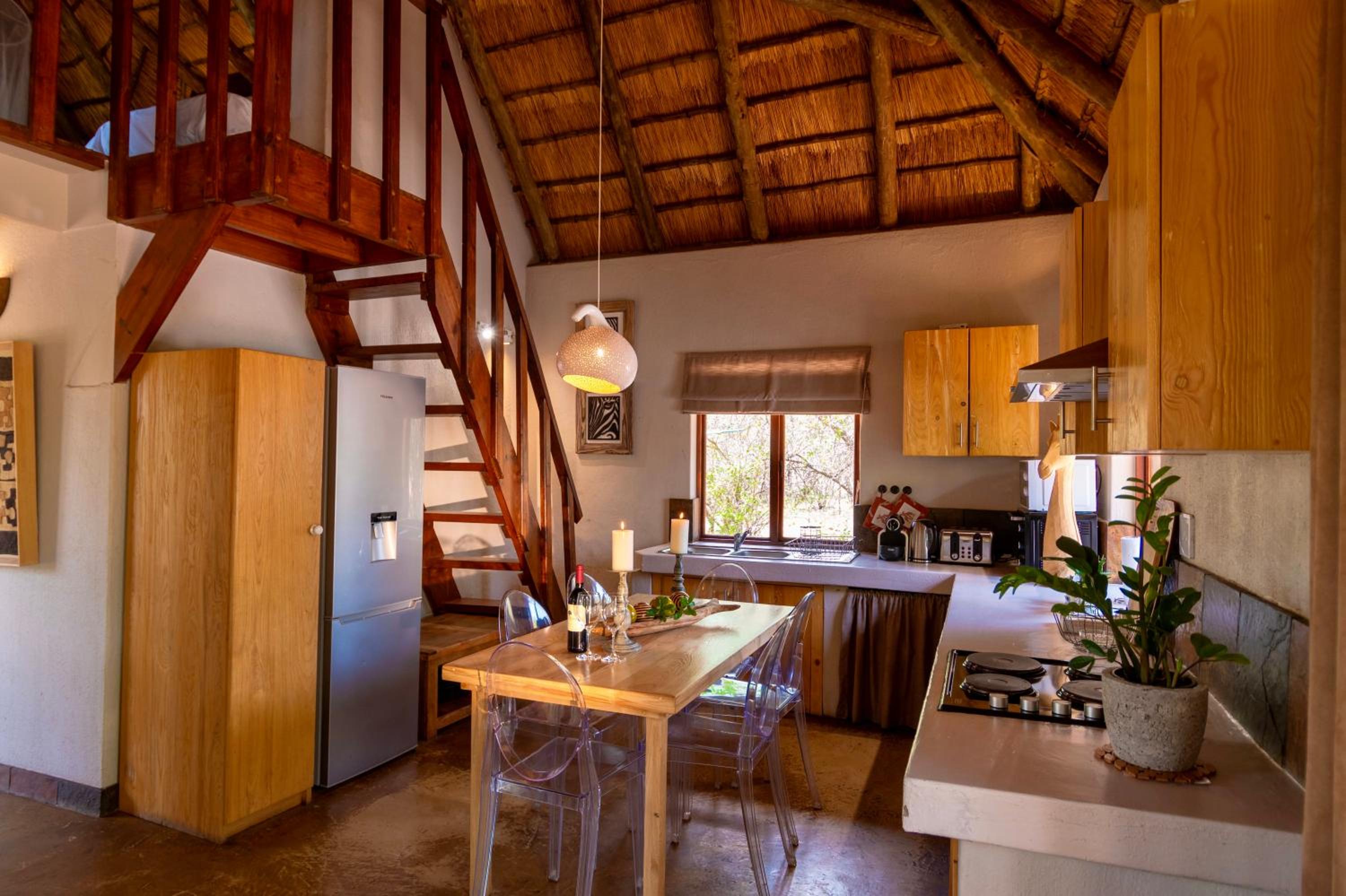 Giraffe Lodge
