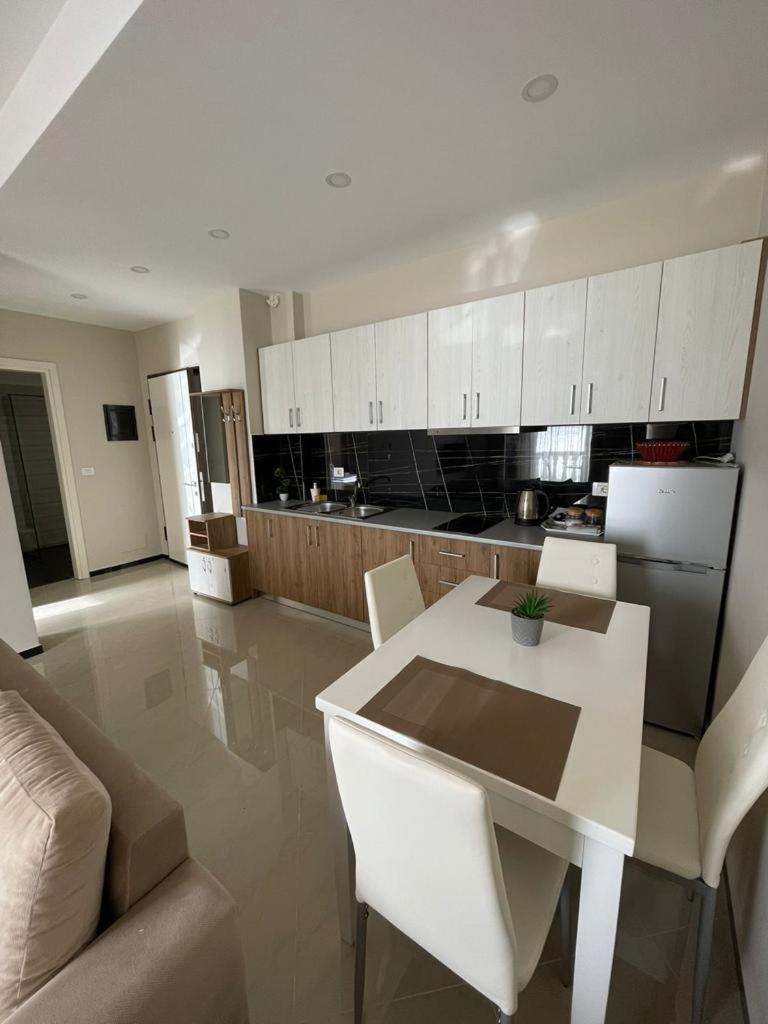 Seaside Apartmens Sarande