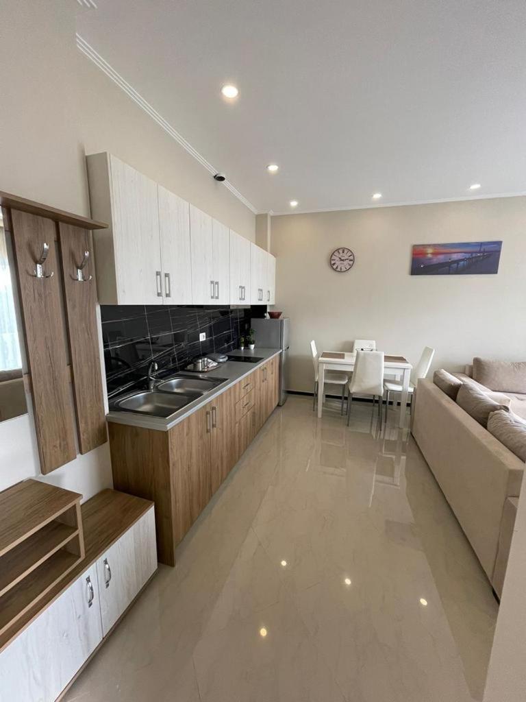 Seaside Apartmens Sarande