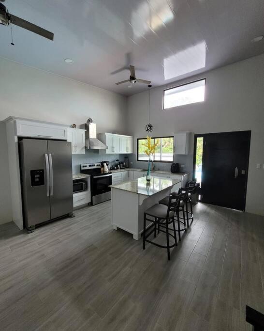 The Chill House in Playa Hermosa de Uvita