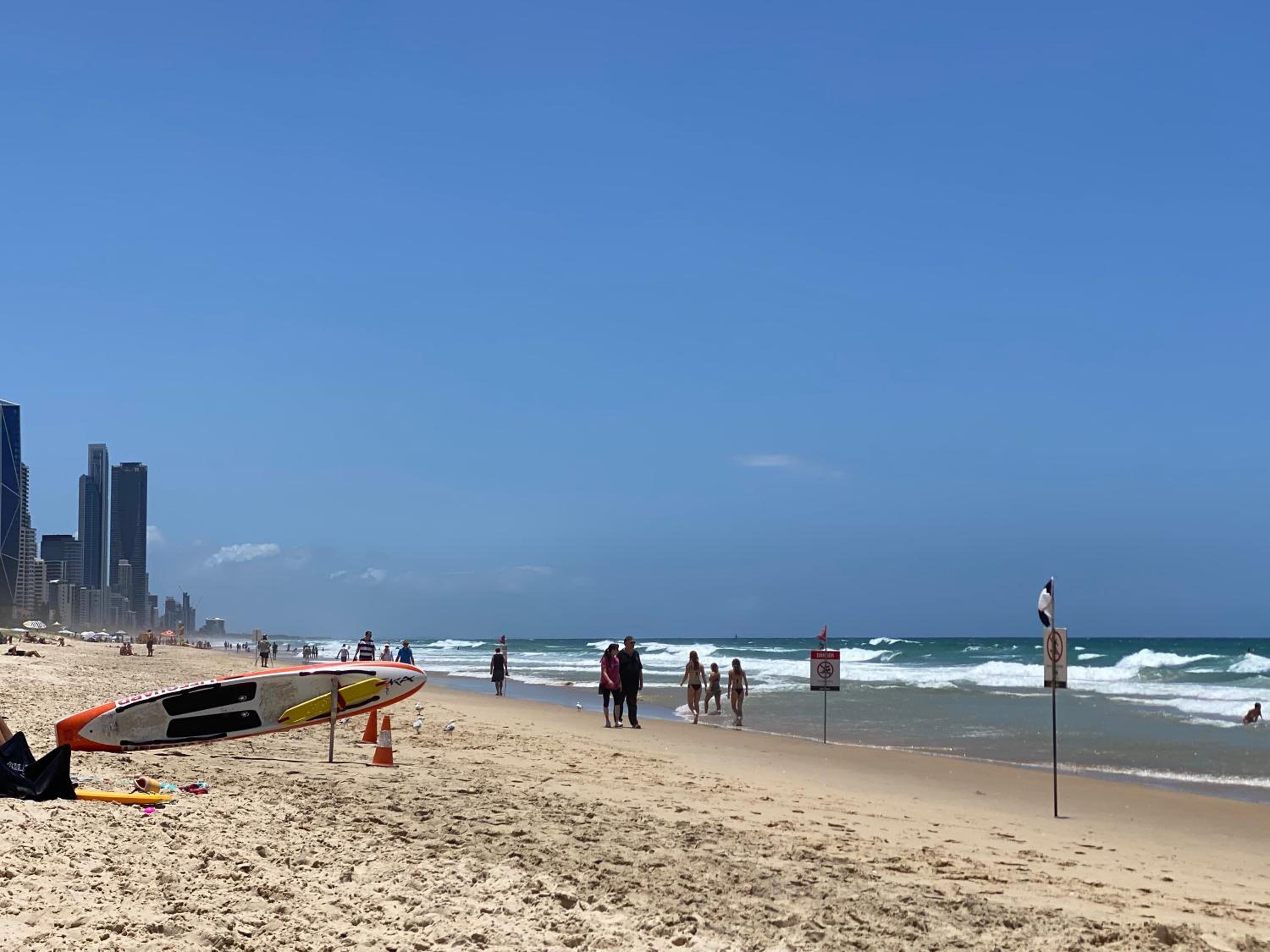 Surfers Plaza Romantic Getaway