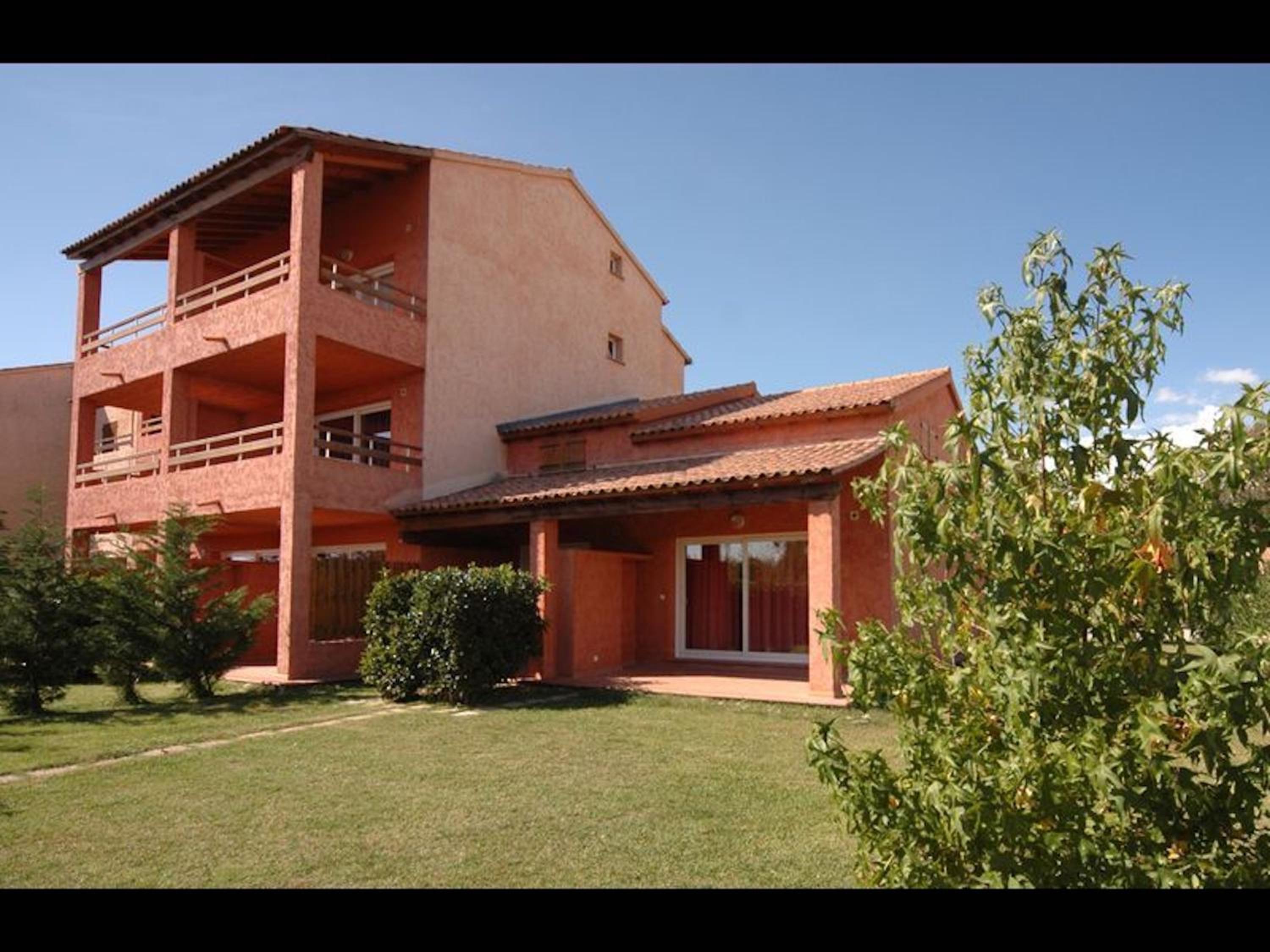 Apartment for 8 people with 2 bathrooms, on the sea