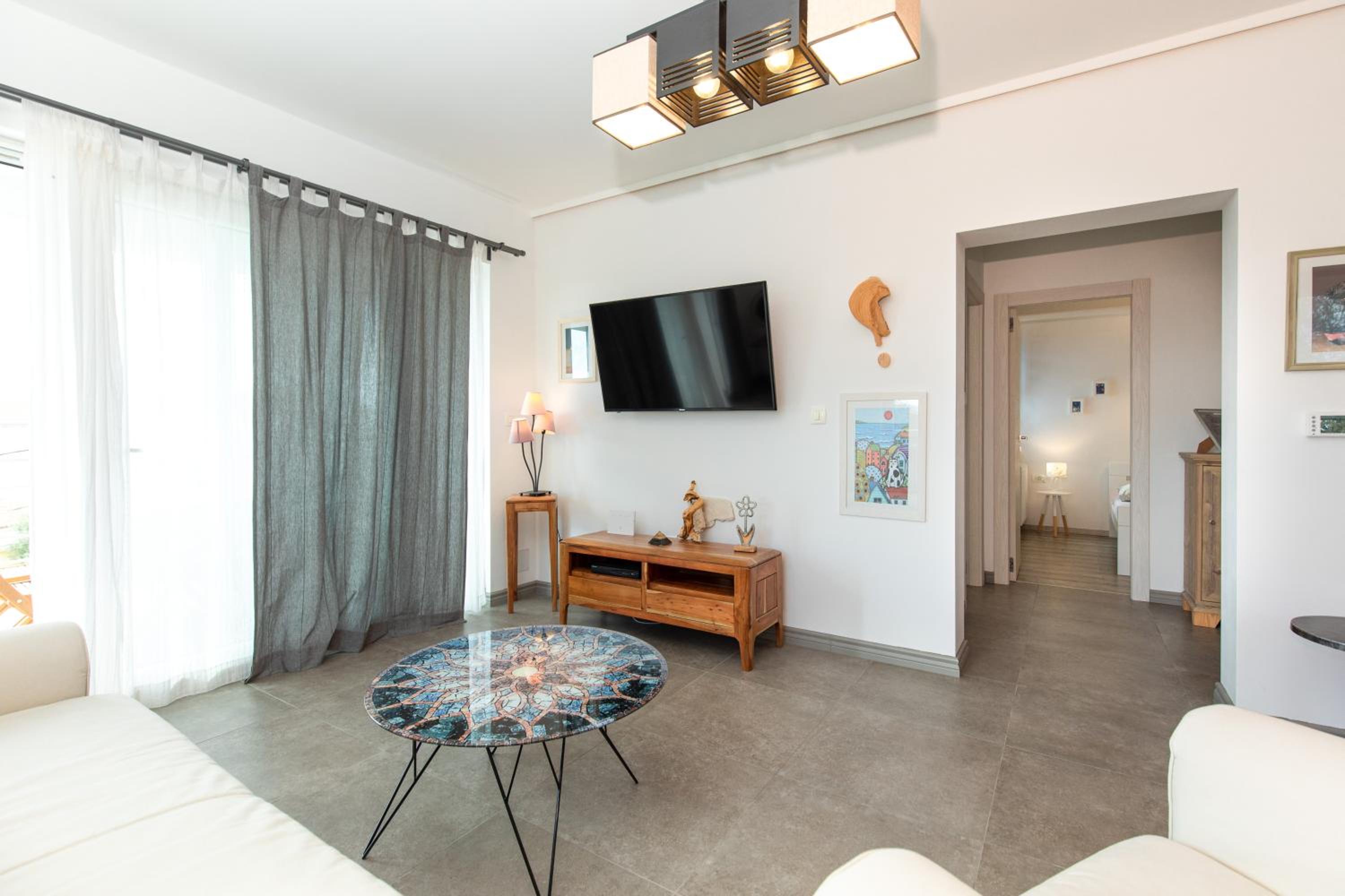 Apartments Villa Padrone with pool - perfect for families! view 5