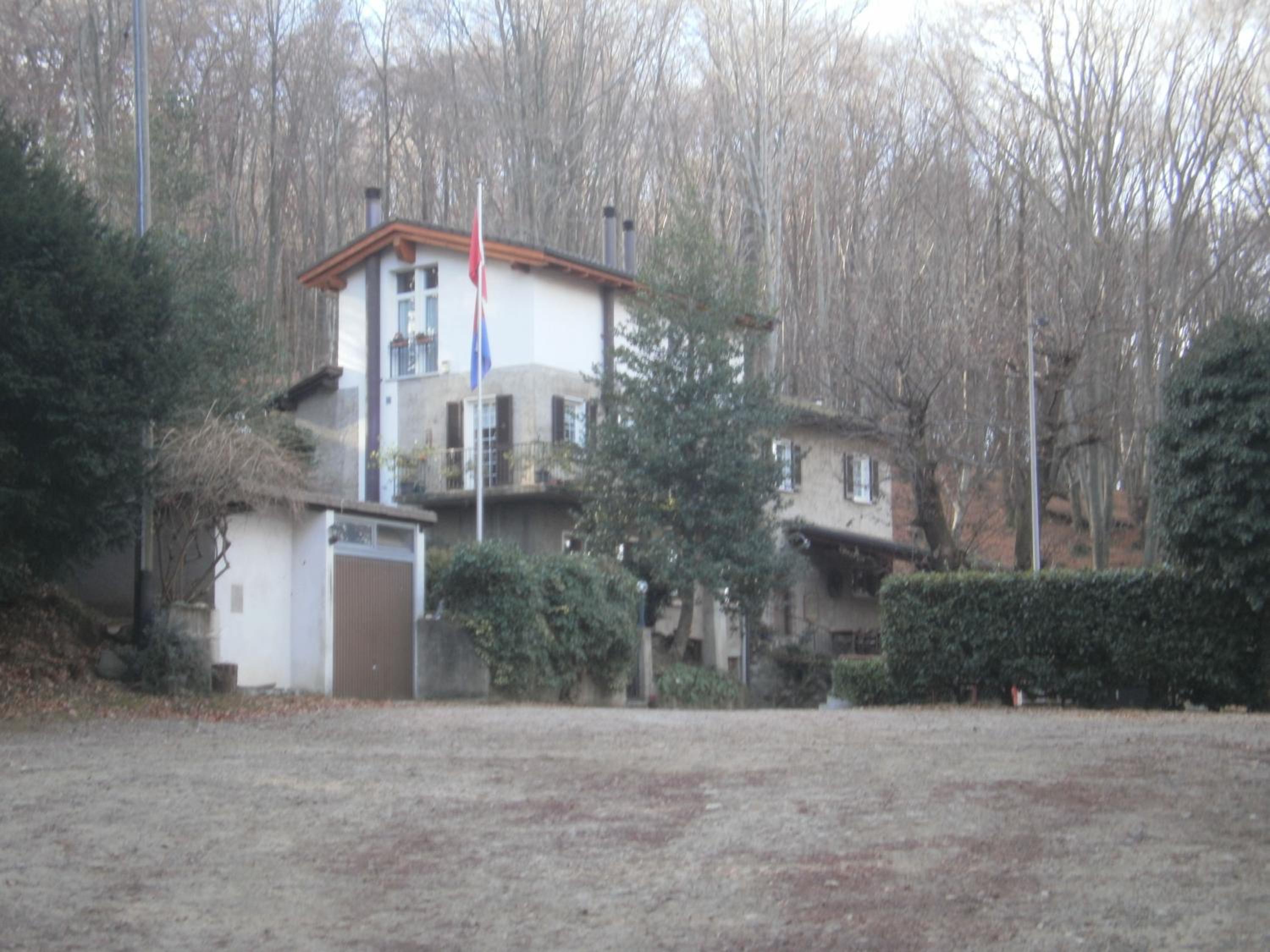 Photo 8