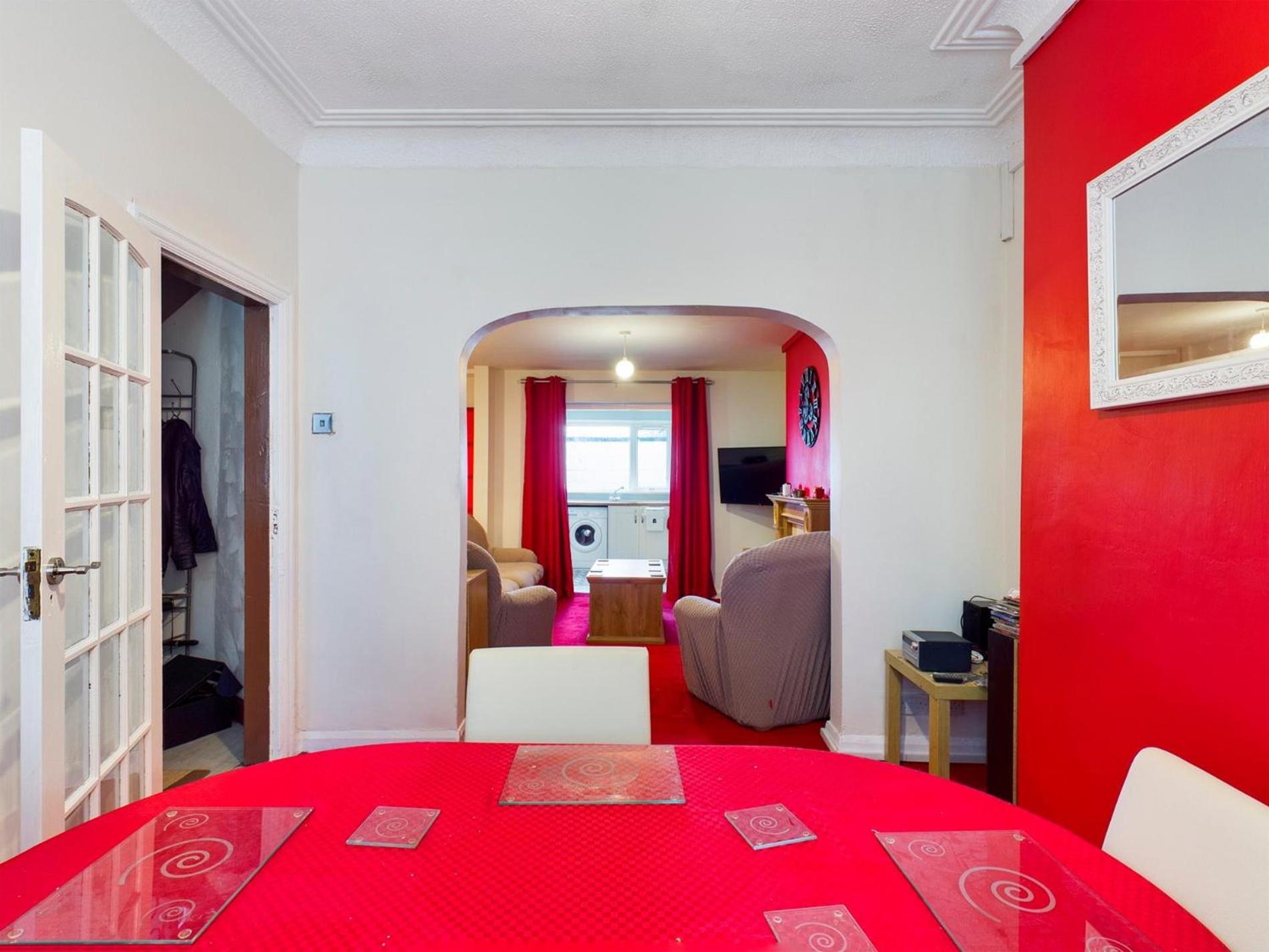 2BD City Centre Flat nr Anfield Stadium Liverpool
