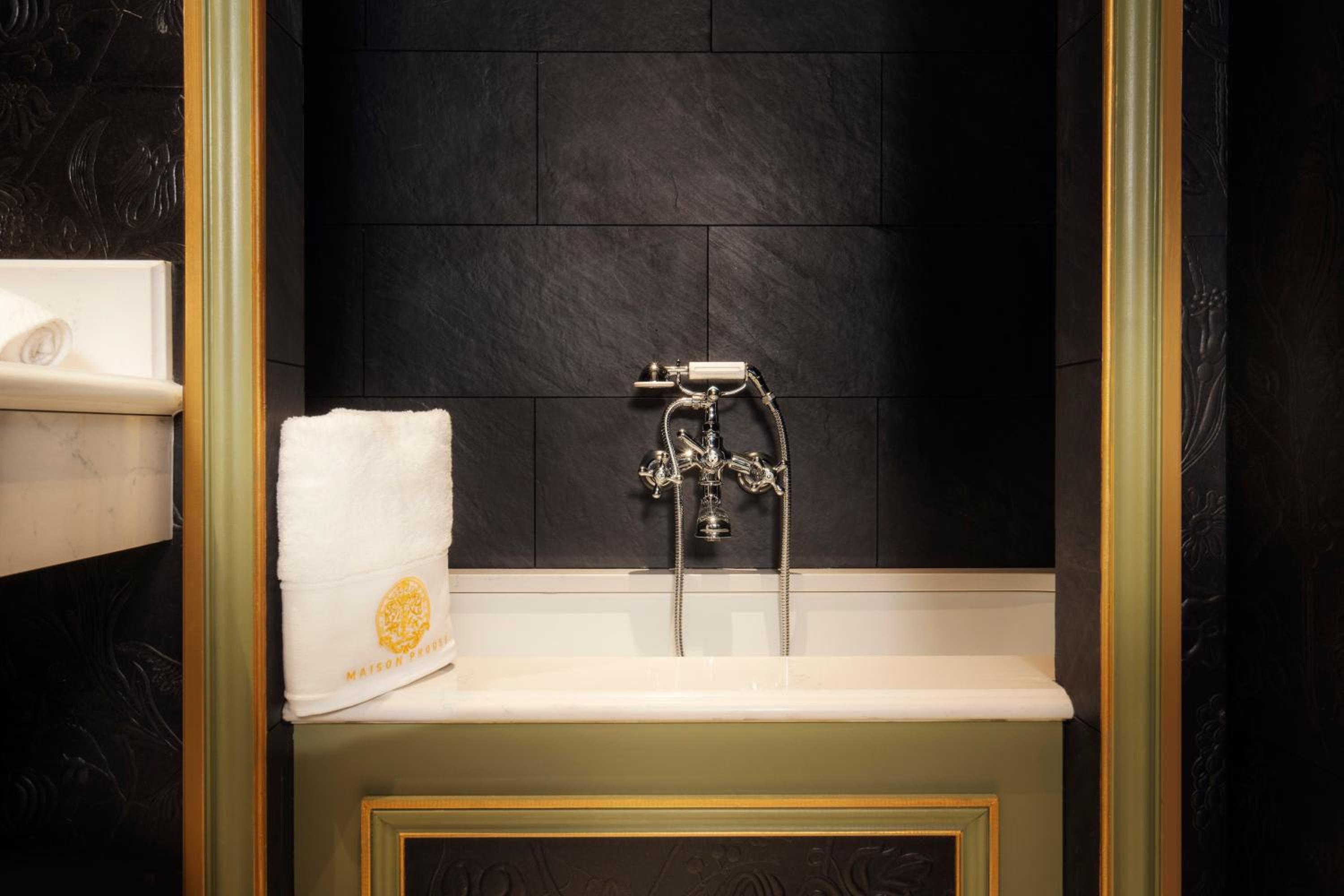Maison Proust, Hotel & Spa La Mer 69